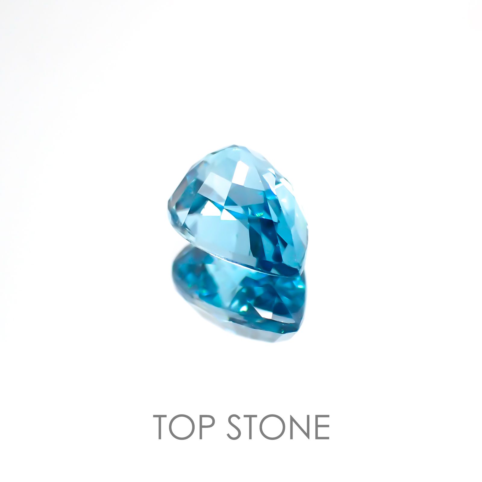 ブルージルコン カンボジア産 ルース 2.03ct[20117920]8.1×6mm前後