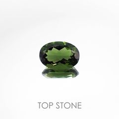 <ランダムセレクト1個販売> モルダバイト(宝石名モルダバイト) オーバルカット 発見地：旧チェコスロバキア 5.00ct前後 識別済[20074014]14×10mm前後