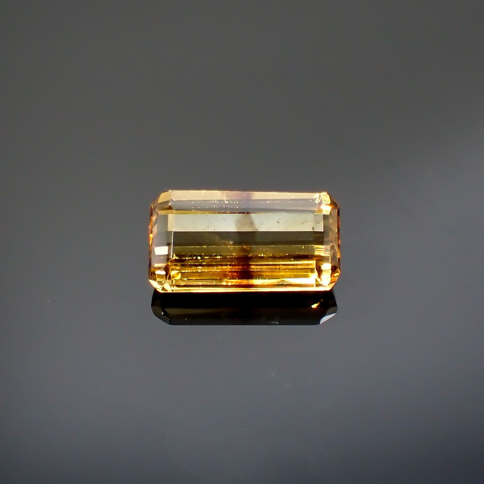 カラーバンドクリソベリル(宝石名クリソベリル)マダガスカル産 0.88ct 識別済[220114191]7.2x3.8mm前後