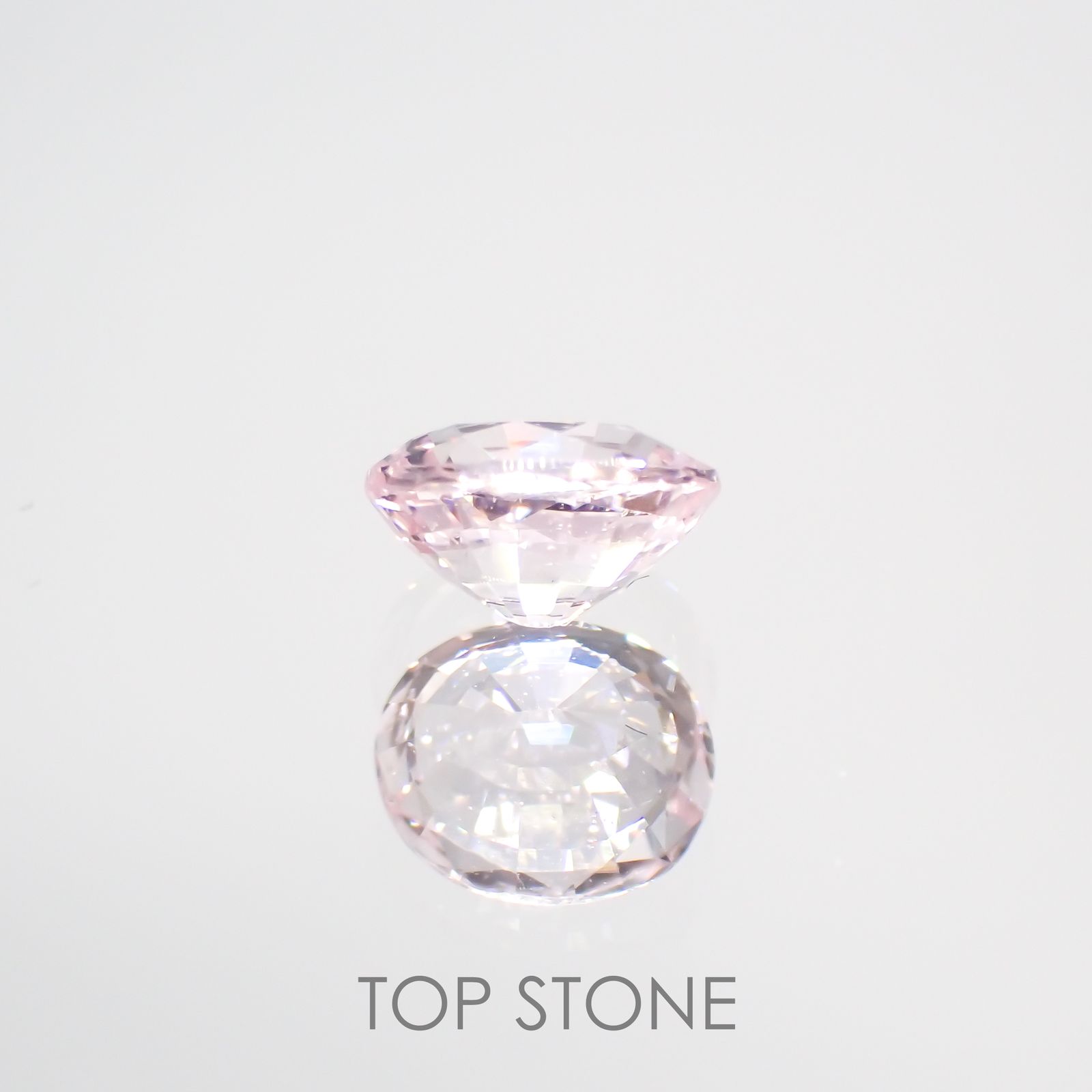 ピンクサファイア(宝石名ピンク・サファイア) マダガスカル/スリランカ産 0.68ct 識別済[210712562]5.4×4.6mm前後