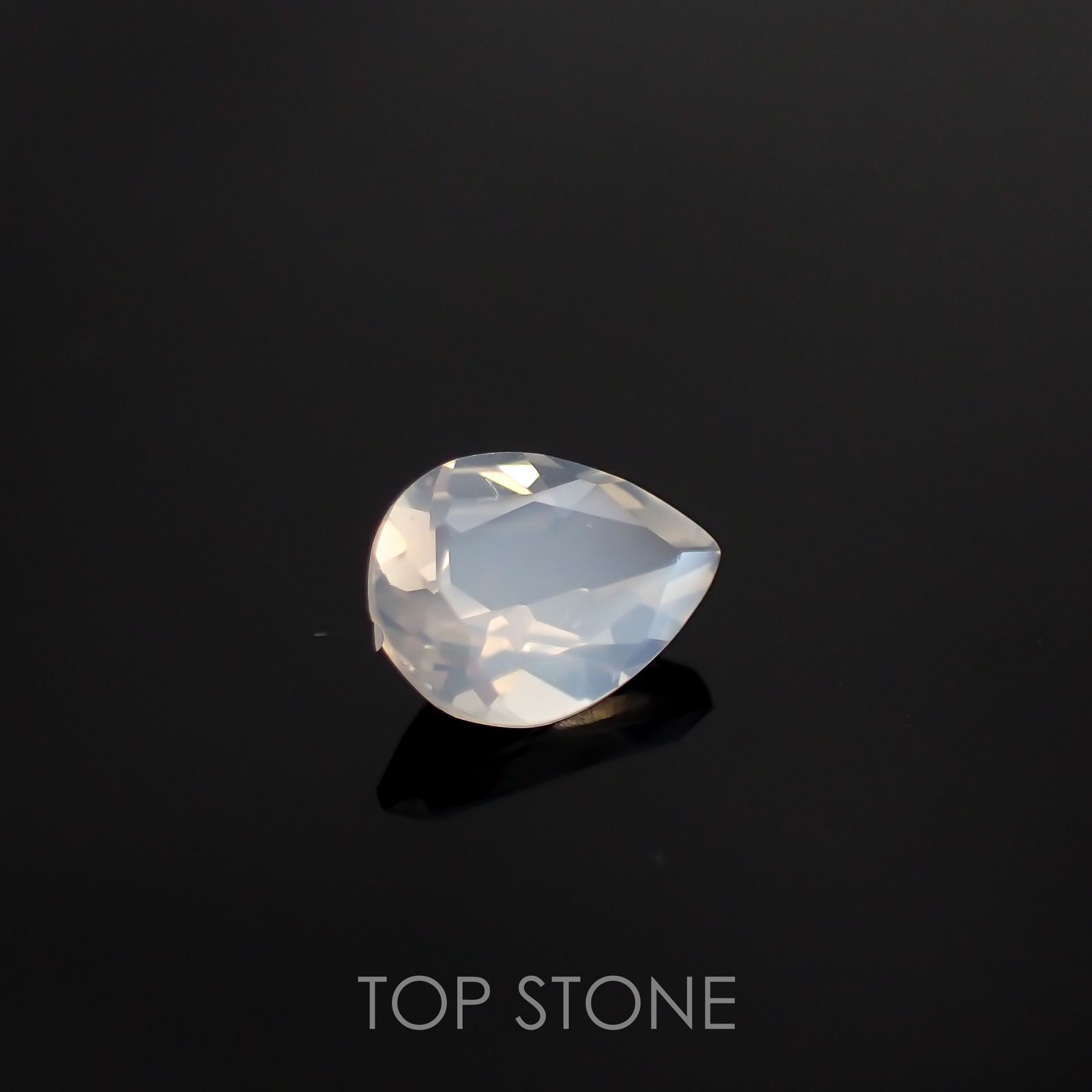 ムーンストーン(宝石名ムーンストーン) インド/スリランカ産 0.54ct 識別済[210611354]6.8×5.1mm前後