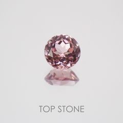 カラーチェンジマラヤガーネット(宝石名ガーネット) タンザニア産 0.78ct 識別済[21049657]5.3×5.3mm前後