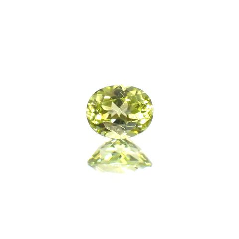 パラサイティックペリドット(宝石名ペリドット)採取地：ロシア 0.26ct 識別済[220616234]4.3x3.4mm前後
