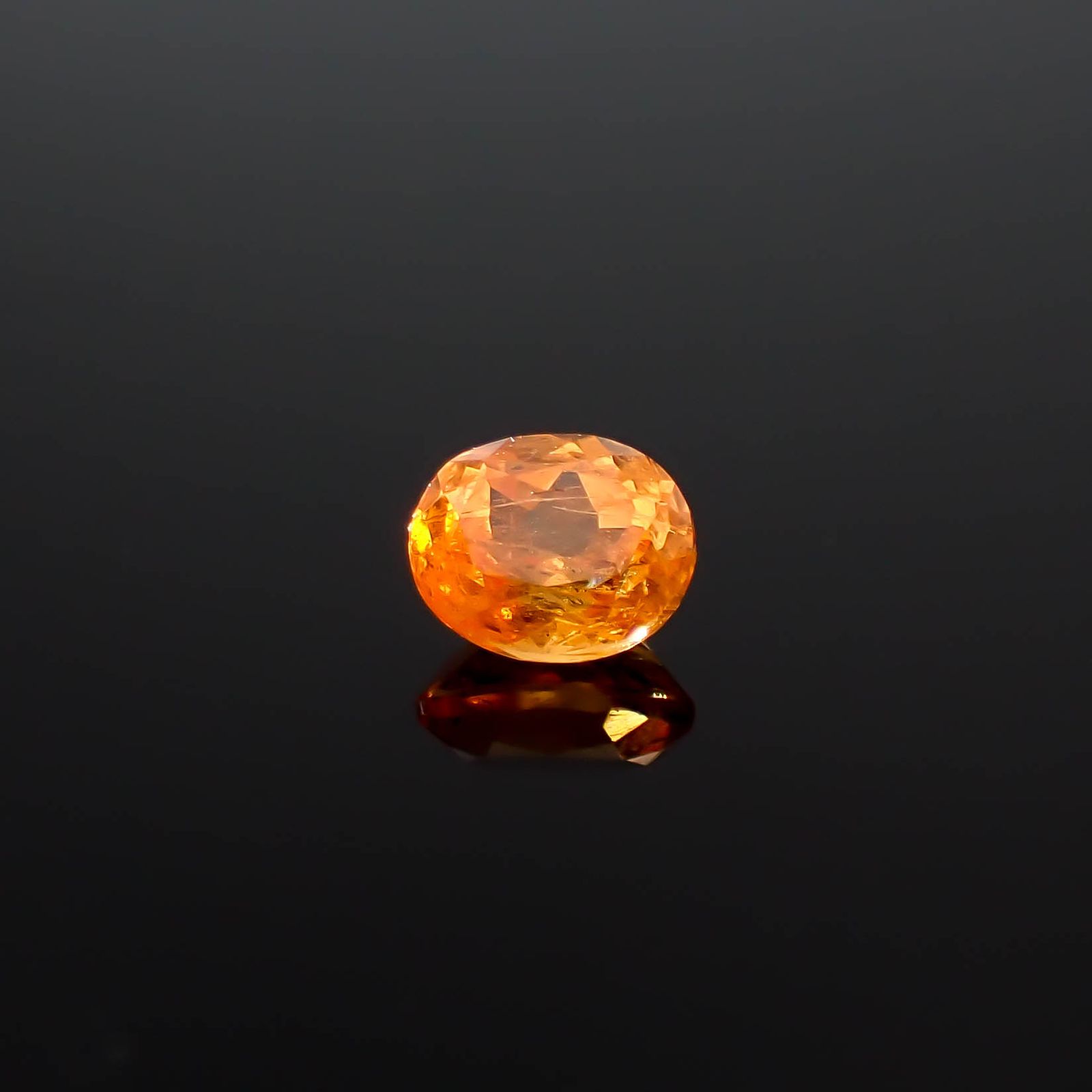 マンダリンガーネット マダガスカル産 0.29ct[240628231]4x3.3mm前後