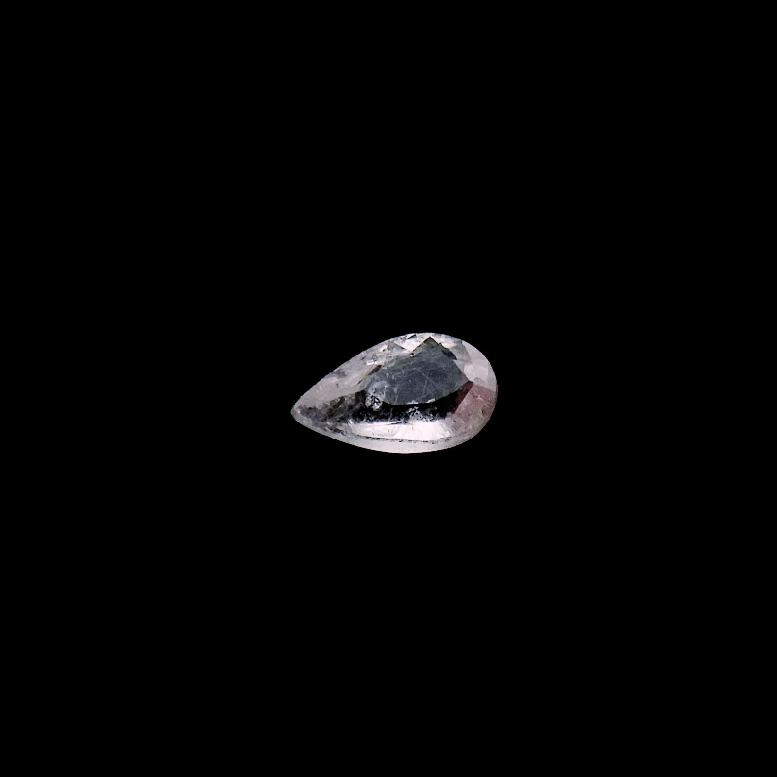 ピンクユークレース(宝石名ピンク・ユークレース)ブラジル産 0.065ct ソ付(彩珠)[240125829]3.4x2mm前後