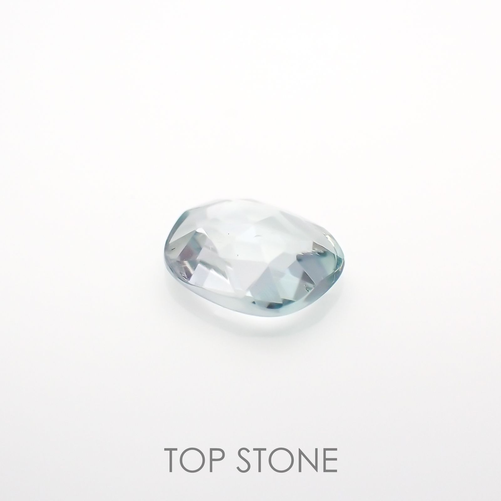 ◇ローズカット◇バナジウムコーネルピン(宝石名コーネルピン)タンザニア・タンガ州産 0.72ct 識別済[220115551]6.9x5.6mm前後