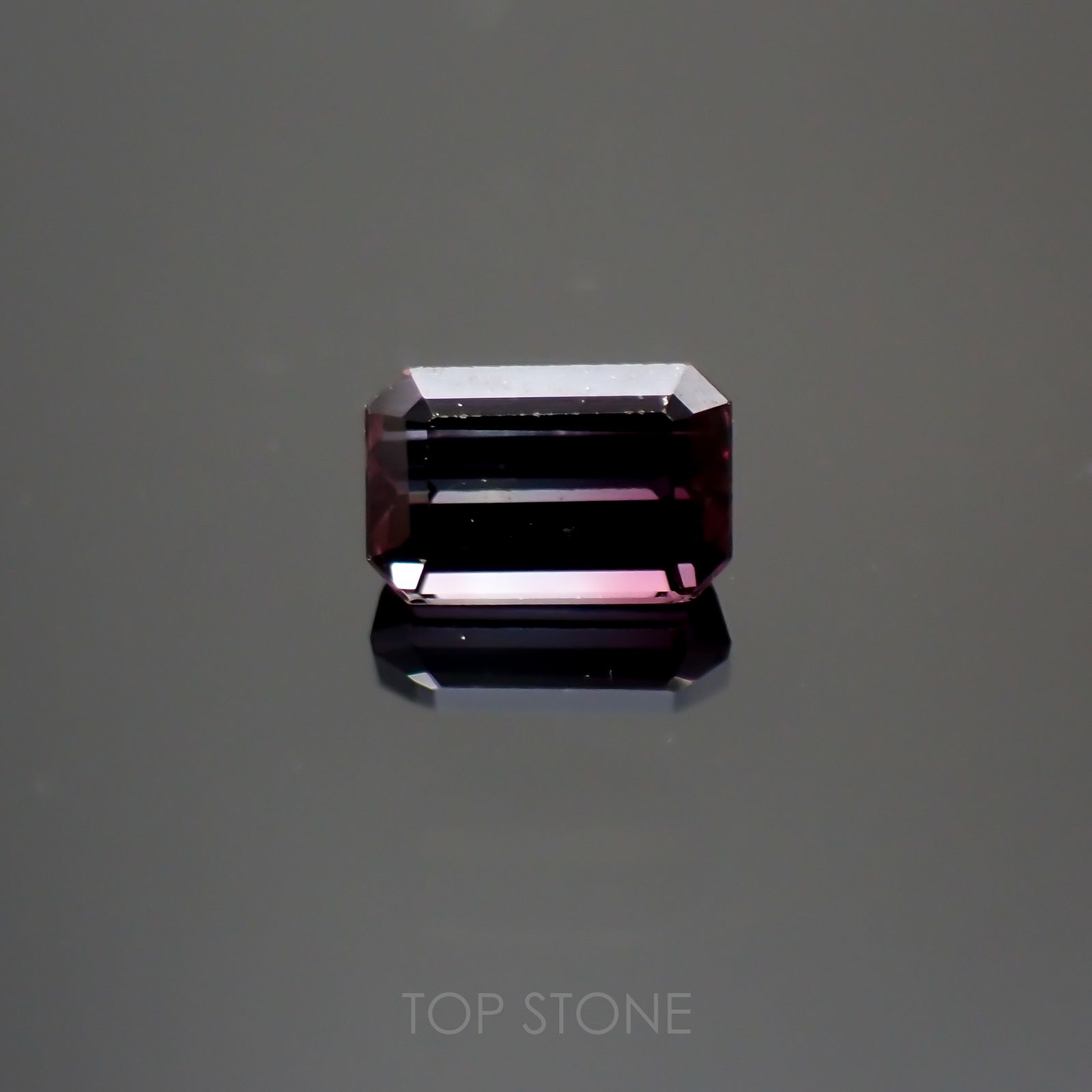 バイカラーサファイア(宝石名バイカラー・サファイア)タンザニア産 0.28ct 識別済[220113888]4.1x2.7mm前後