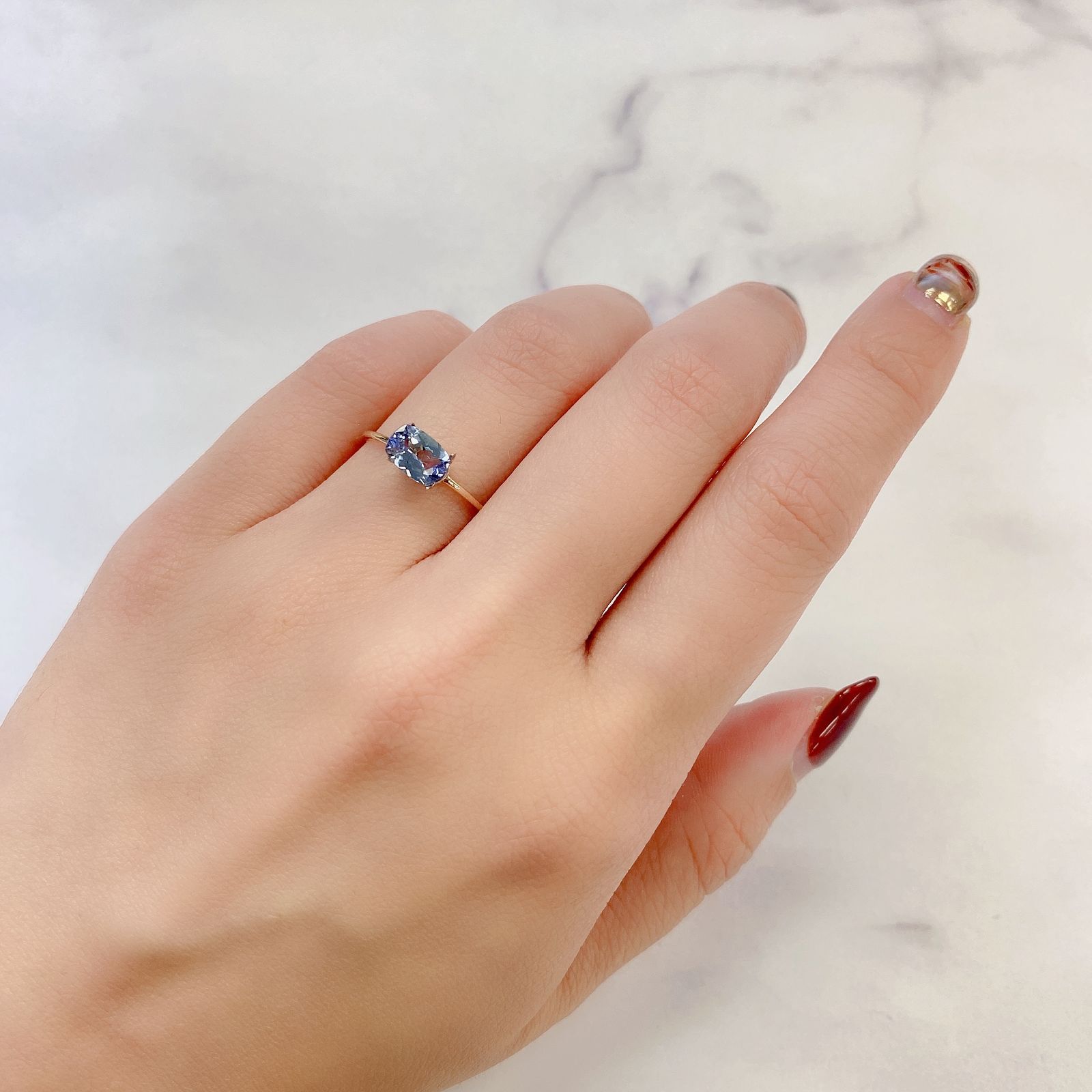 バイカラータンザナイト(宝石名タンザナイト) タンザニア産 0.82ct 識別済[210812666]6.9×4.9mm前後