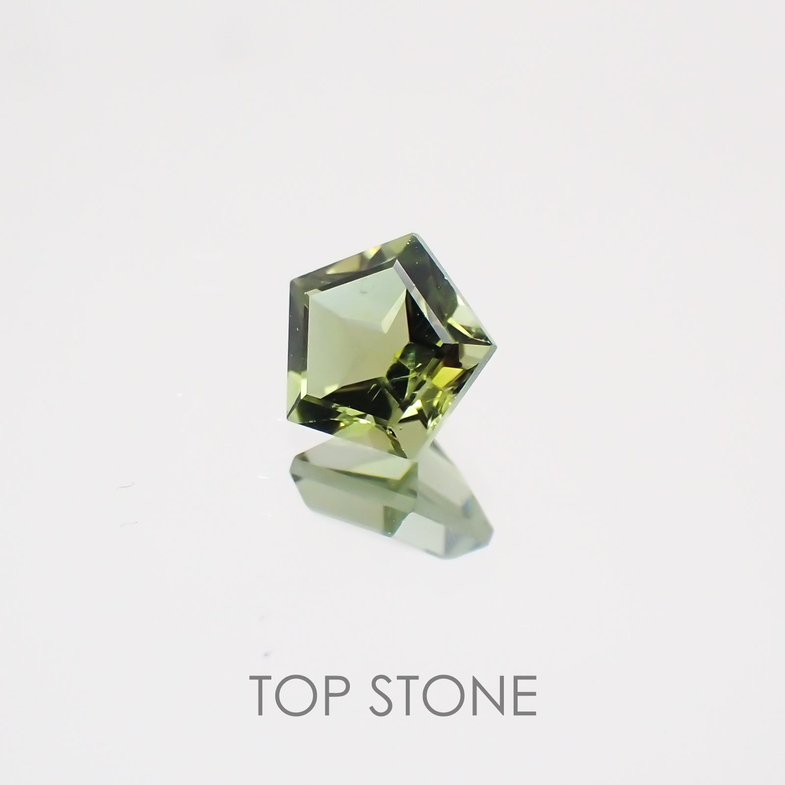 ◇ペンタゴンカット◇グリーントルマリンSA(宝石名グリーン・トルマリン) ブラジル/アフリカ産 0.46ct 識別済[21029148]5×5mm前後