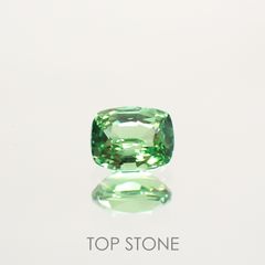 ミントガーネット(宝石名グリーン グロッシュラー・ガーネット) タンザニア産 0.664ct ソ付(彩珠)[210711924]5.4×4.3mm前後
