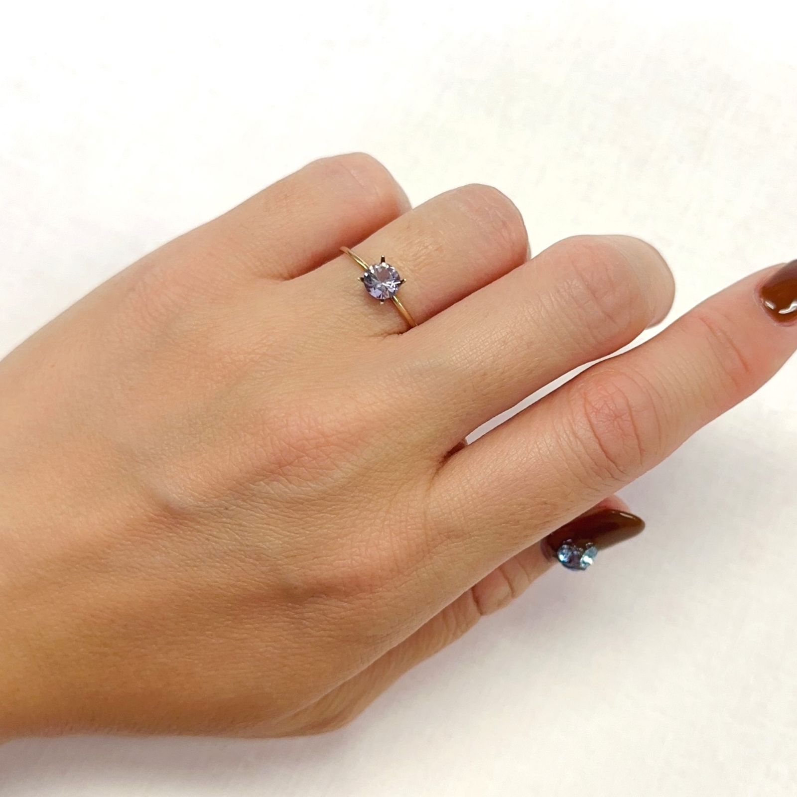 マリアライト(宝石名パープル・スキャポライト)タンザニア産 0.48ct 識別済[231023980]5.4x5.3mm前後
