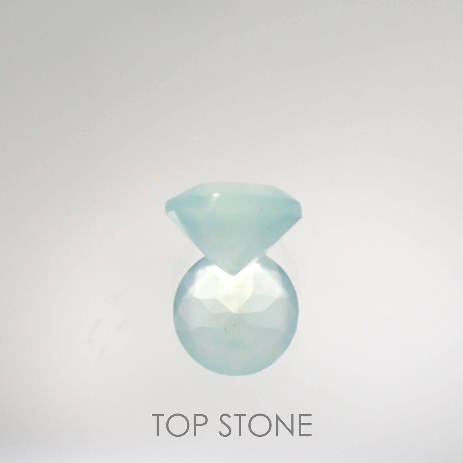 アクアプレーズ(宝石名ブルー グリーン・カルセドニー) 南アフリカ産 0.81ct 識別済[210812352]6.2×6.2mm前後