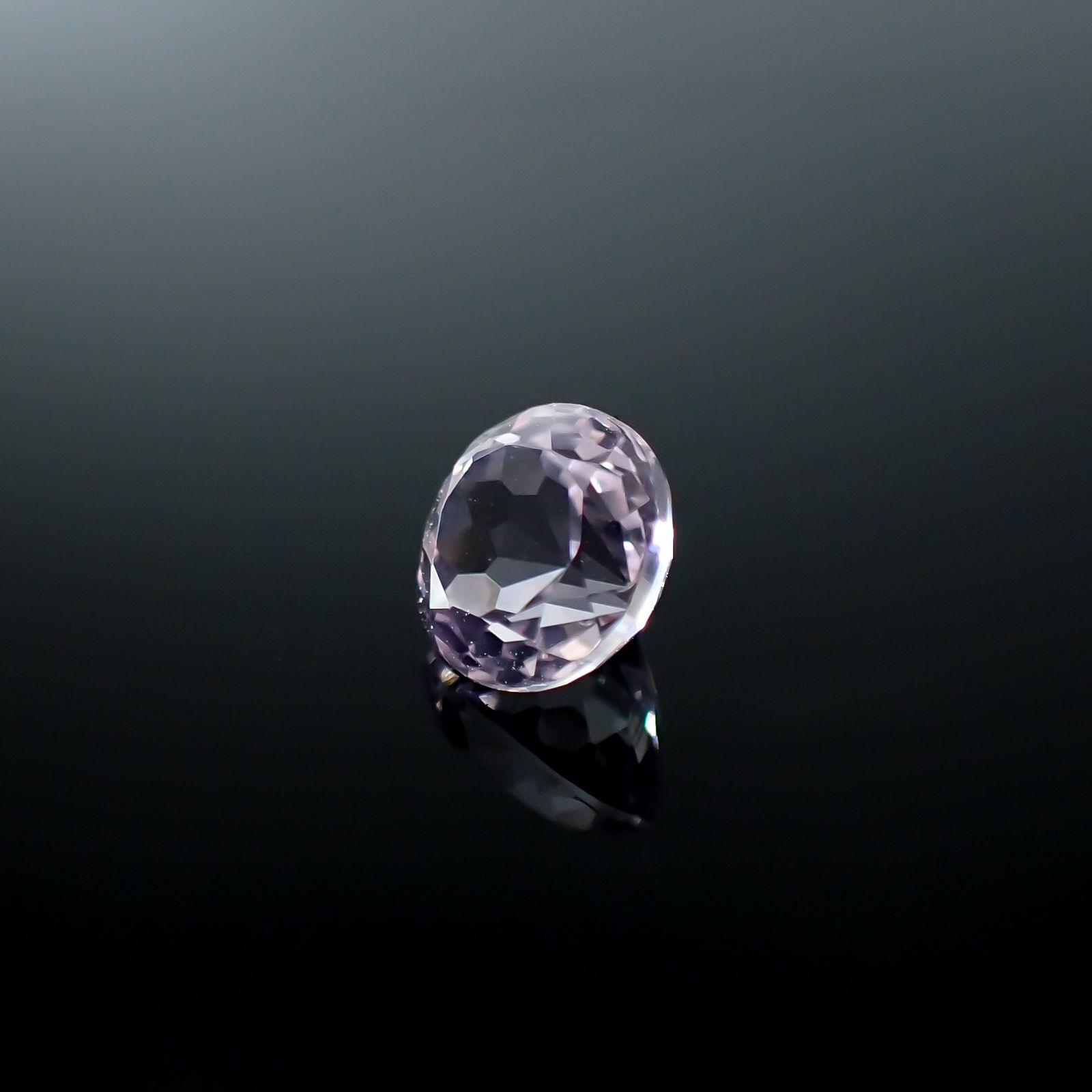クンツァイト アフガニスタン産 1.09ct[240125351]6.2x6.2mm前後