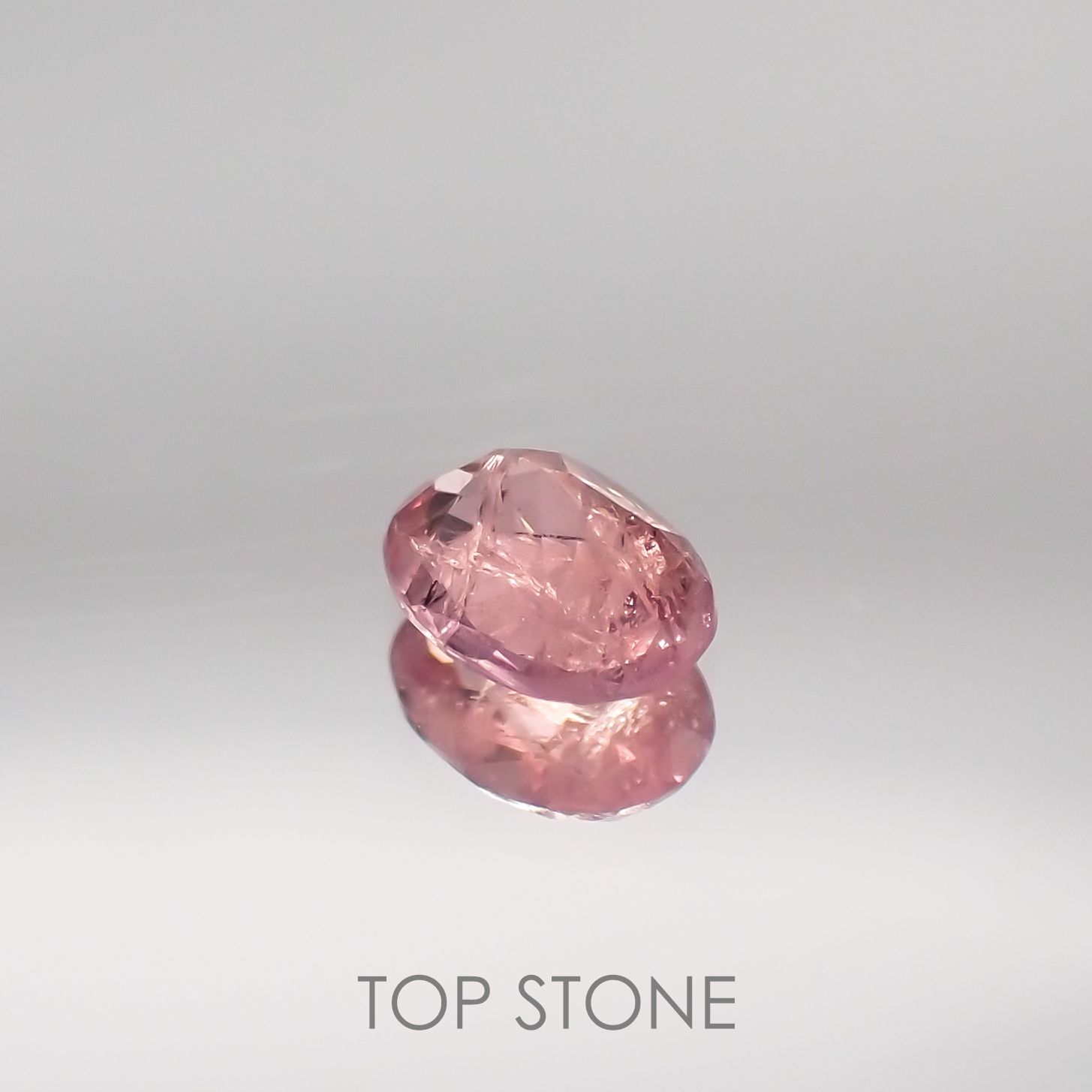 ペツォッタイト(ラズベリル)(宝石名ペツォッタイト) マダガスカル産 0.150ct ソ付(彩珠)[210611206]4.1×3mm前後