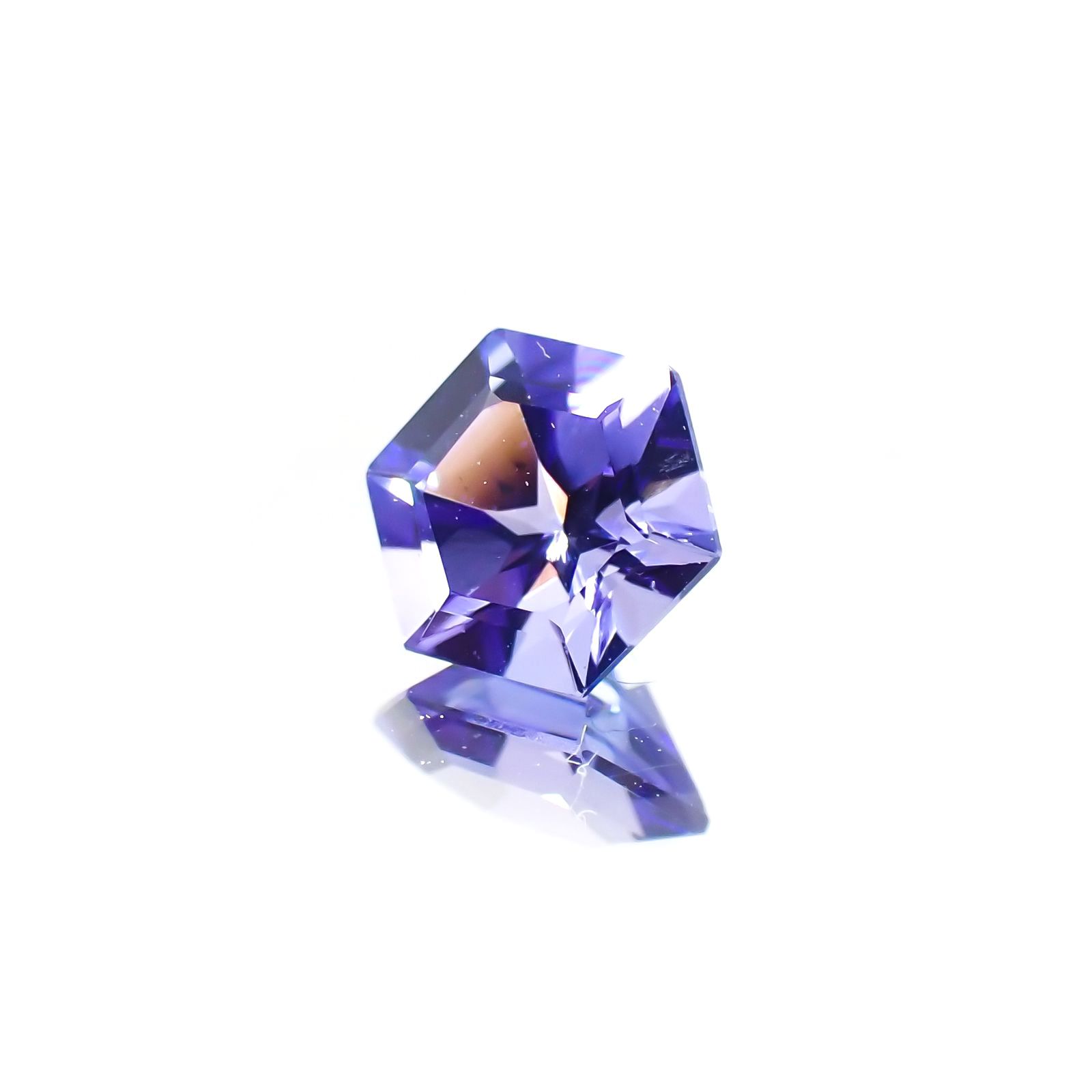 ◇ヘキサゴンカット◇タンザナイトSA(宝石名タンザナイト) タンザニア産 0.50ct 識別済[210610998]4.8×4.8mm前後
