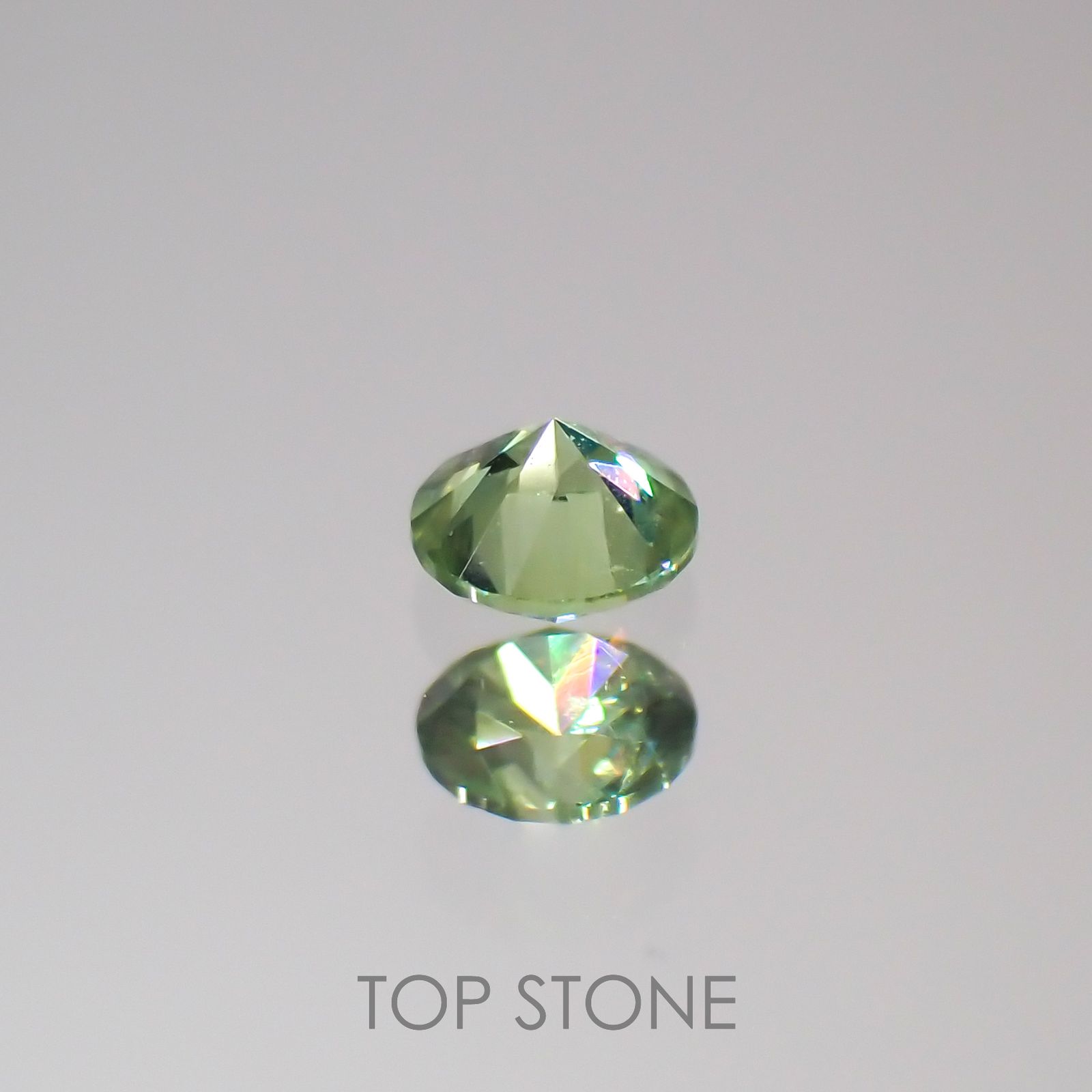 デマントイドガーネット(宝石名デマントイド・ガーネット)ロシア産 0.14ct 識別済[220616530]3.1x3.1mm前後