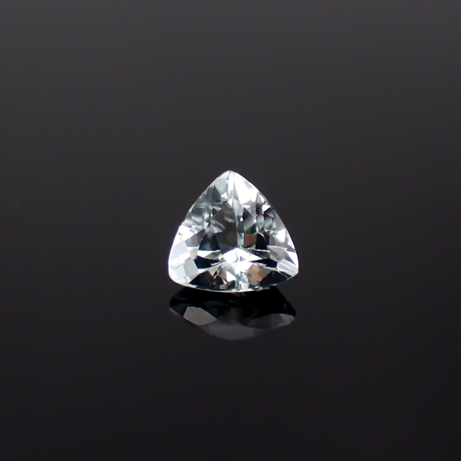 モンテブラサイト(宝石名モンテブラサイト)マダガスカル産 1.305ct ソ付(日独)[240125402]7.46x7.34mm前後