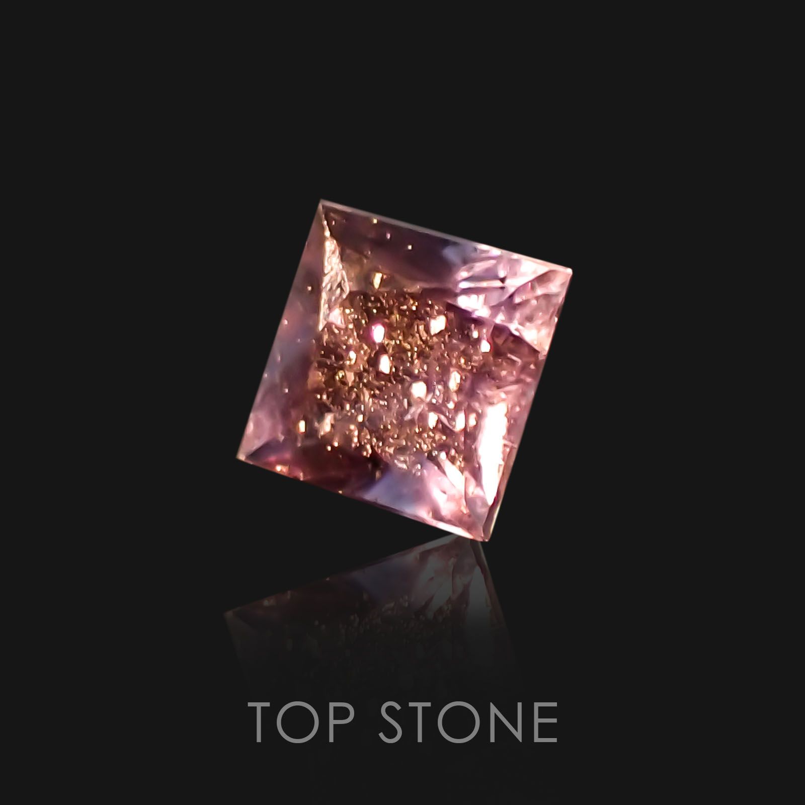 ◇プリンセスカット◇アイオライトサンストーン インド・ブラジル産 ルース 0.27ct[20128417]3.9×3.8mm前後