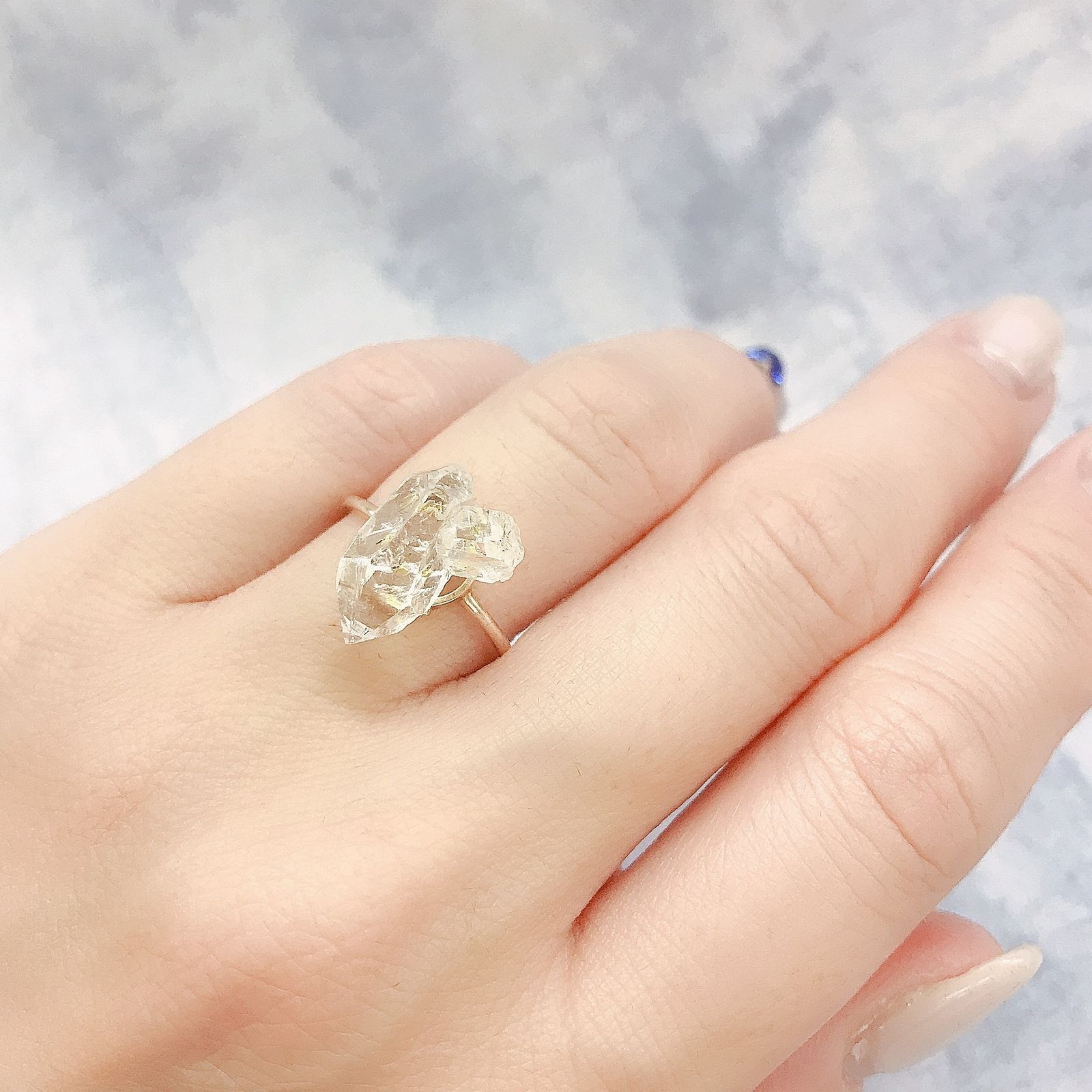オイルインクォーツ 原石パキスタン産 5.33ct[220515875]15x10.5mm前後