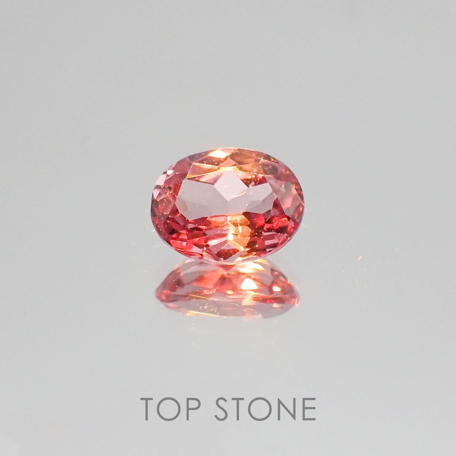 カラーチェンジマラヤガーネット タンザニア産 ルース 1.43ct[20074276]7.6×6mm前後