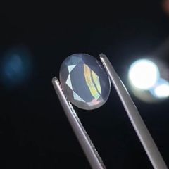 アイリスカルセドニー ブラジル・ミナスジェライス州産 0.98ct[240527806]8.7x7mm前後