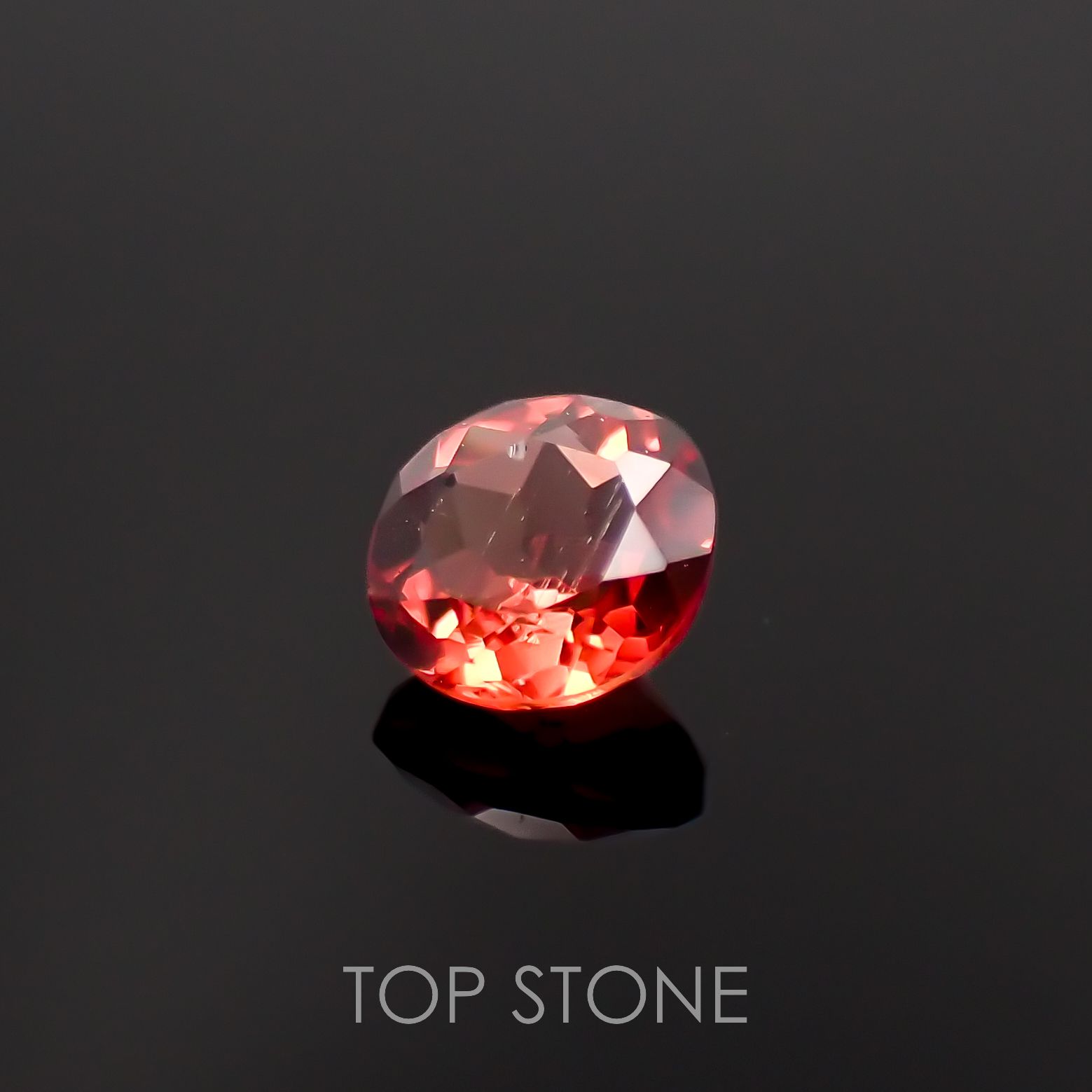 オレゴンサンストーン アメリカ・オレゴン州産 0.46ct[230119979]5.1x5mm前後