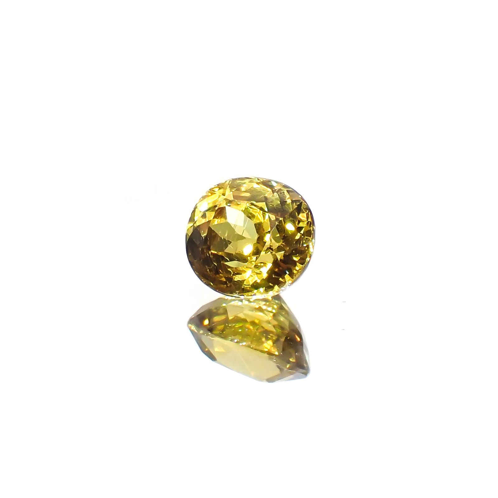 マリガーネット(宝石名グロッシュラー アンドラダイト・ガーネット)マリ共和国産 1.38ct 識別済[220115236]6.6x5.9mm前後