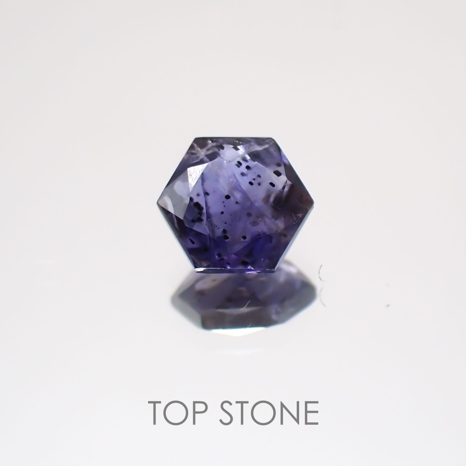 アイオライトサンストーン ブラジル産 ルース 0.5ct[21059242]5.5×5.5mm前後