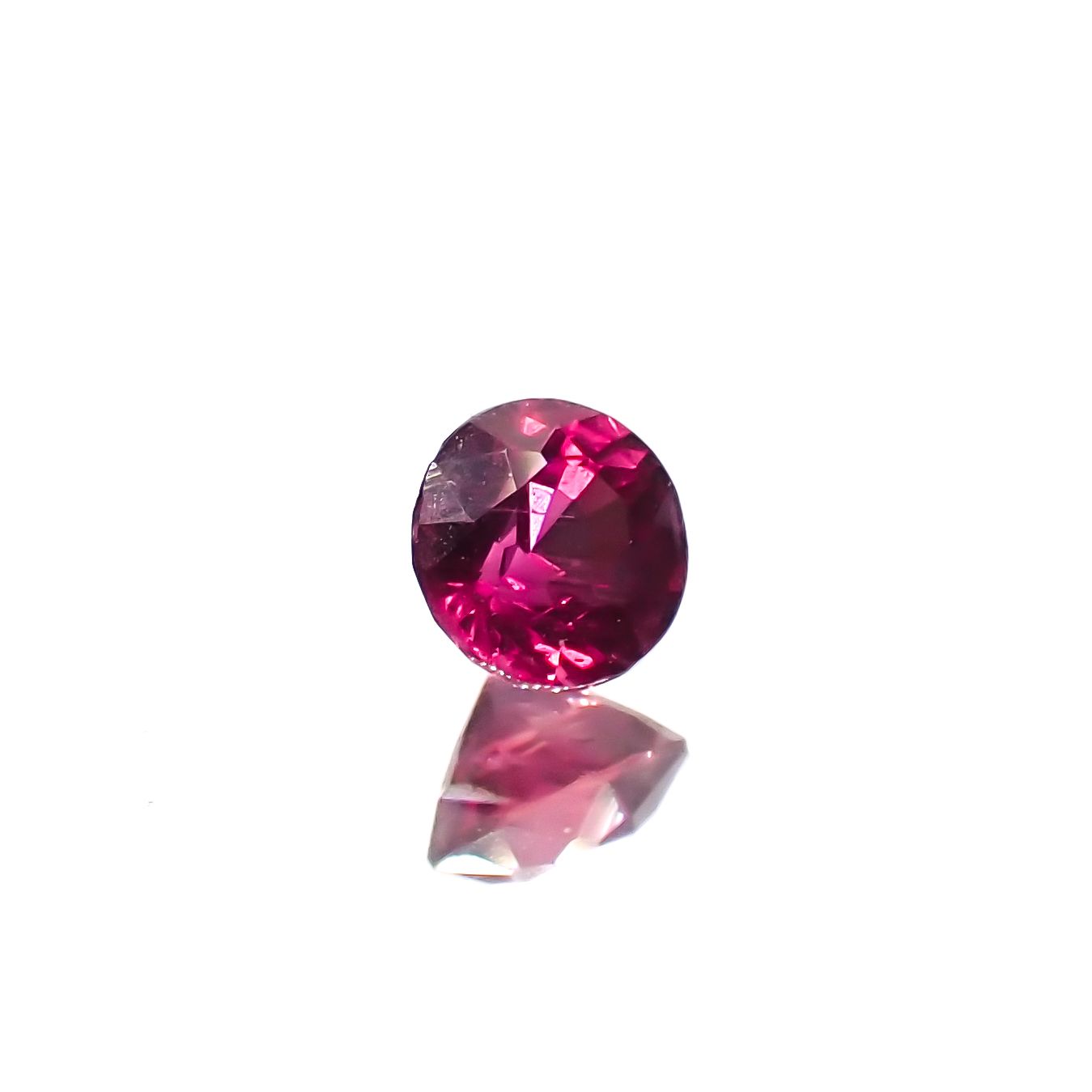 ルビー 非加熱 マダガスカル産 0.21ct[240326670]3.3x3.3mm前後