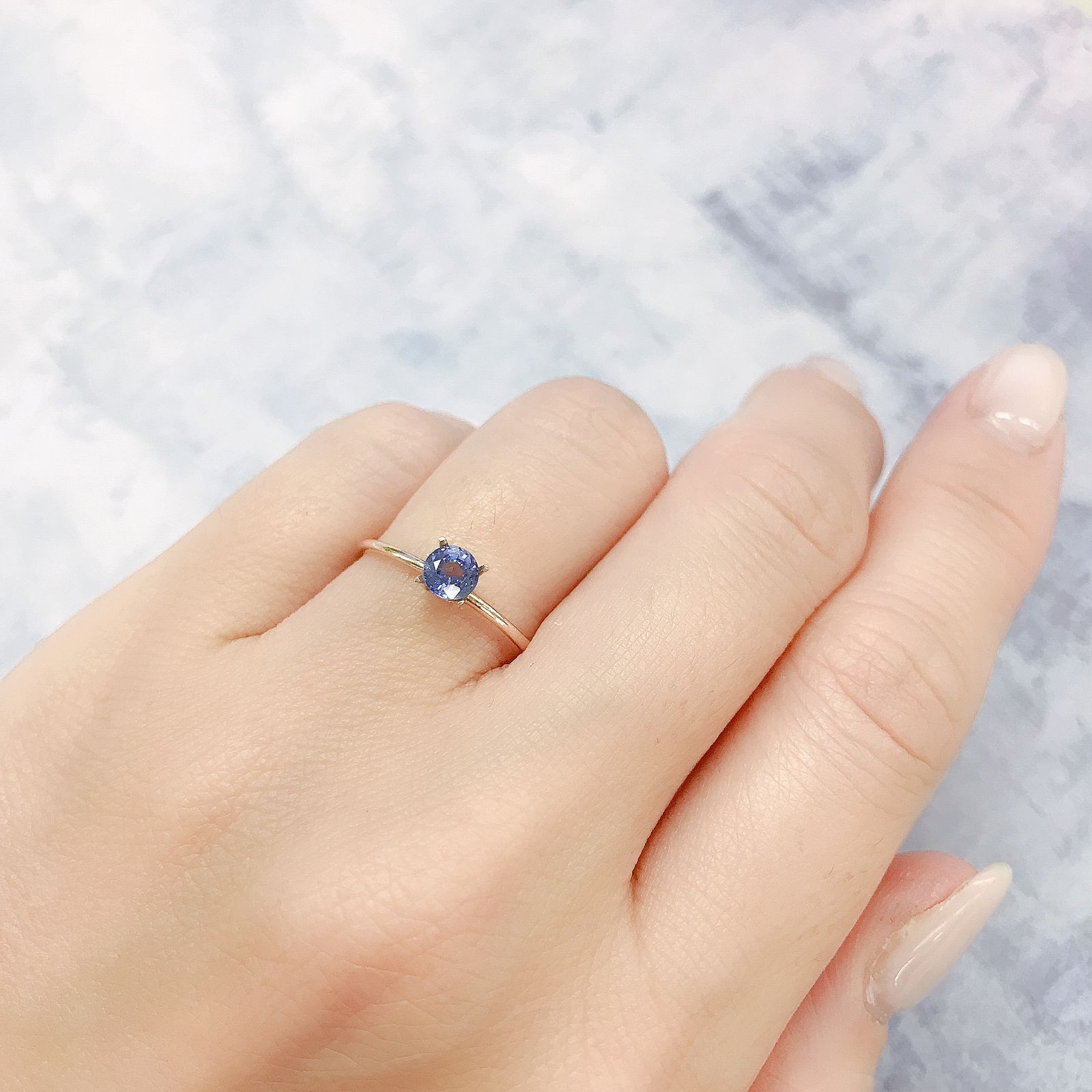アイスブルーサファイア(宝石名サファイア)スリランカ/マダガスカル産 0.44ct 識別済[220515964]4.3x4.3mm前後