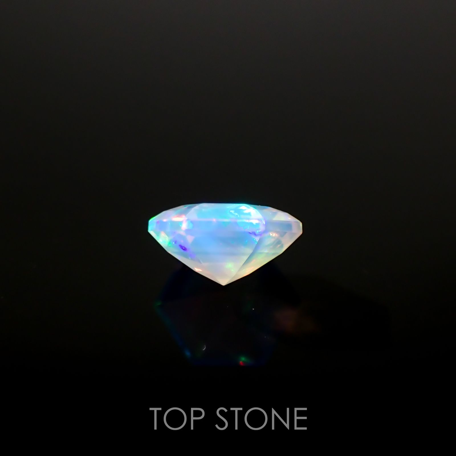 ◇ヘキサゴンカット◇エチオピアオパール(宝石名オパール)エチオピア産 0.28ct 識別済[220115474]4.8x4.8mm前後
