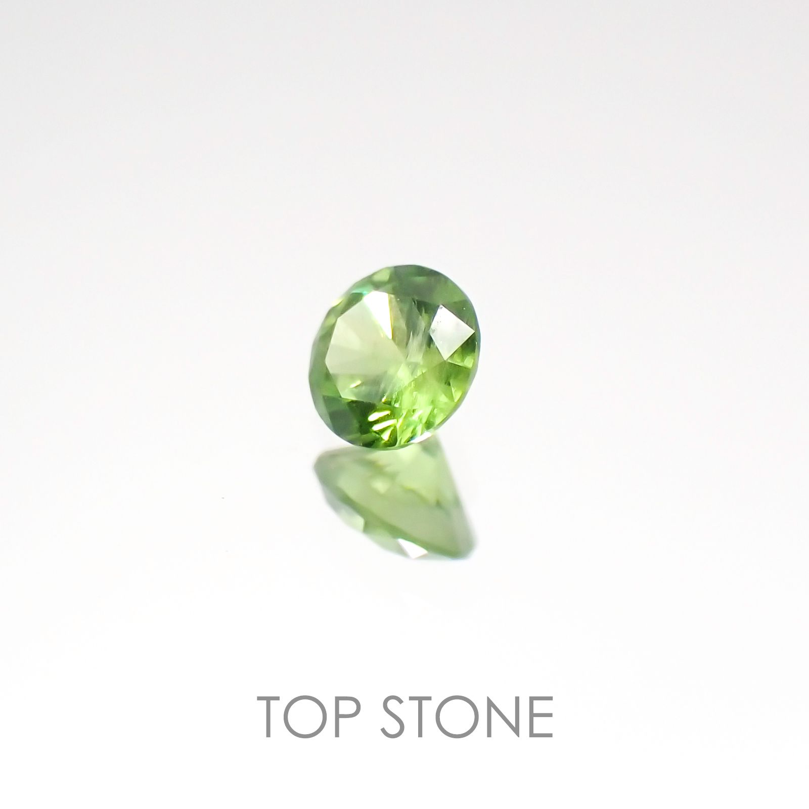 デマントイドガーネット ロシア産 ルース 0.12ct[20107333]3×3mm前後