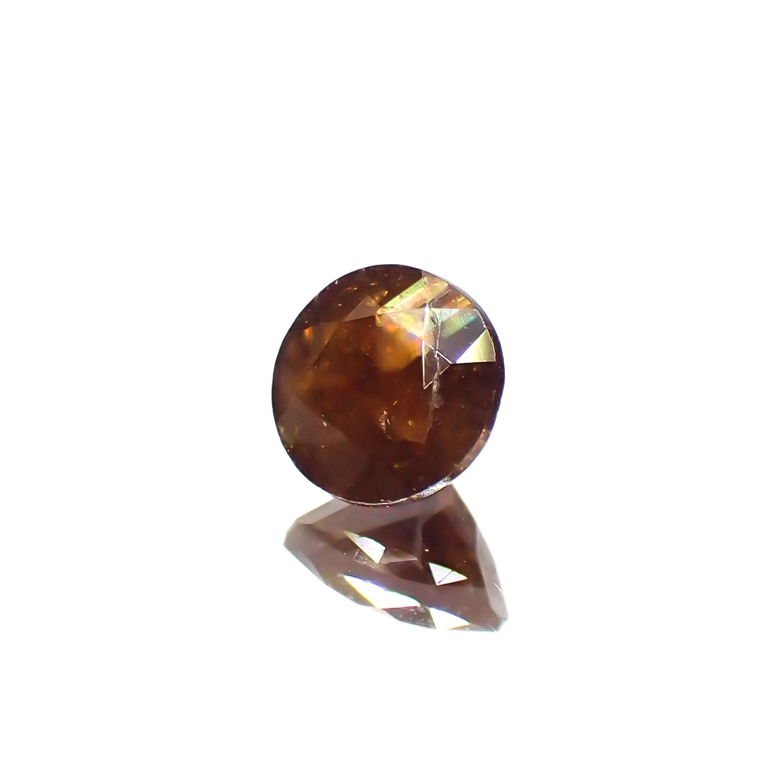 レインボーガーネット 日本・奈良県天川村産 0.45ct[230521957]4.5x4.4mm前後