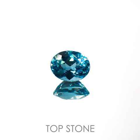アパタイト(宝石名アパタイト)マダガスカル産 0.78ct 識別済[220616385]6.3x4.9mm前後