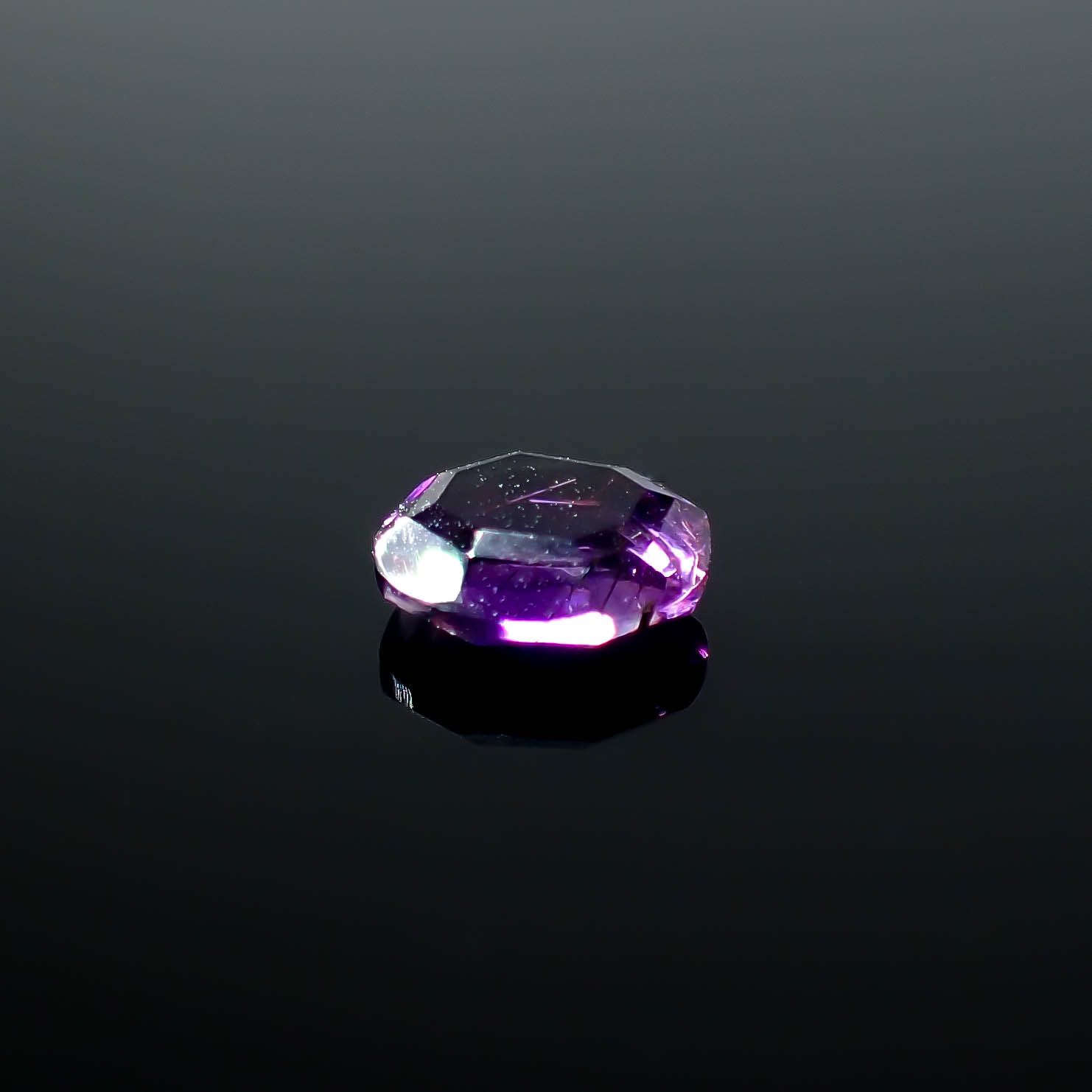 ◇リバーシブル・カスタムカット◇アメジストエレスチャル ナイジェリア・カラバル産 0.95ct [250730859]7.3x6mm前後