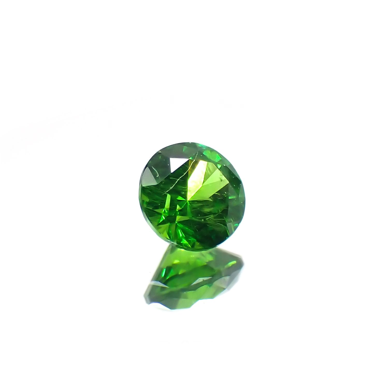 デマントイドガーネット(宝石名デマントイド・ガーネット) ロシア産 0.149ct ソ付(彩珠)[210712083]2.9×2.9mm前後