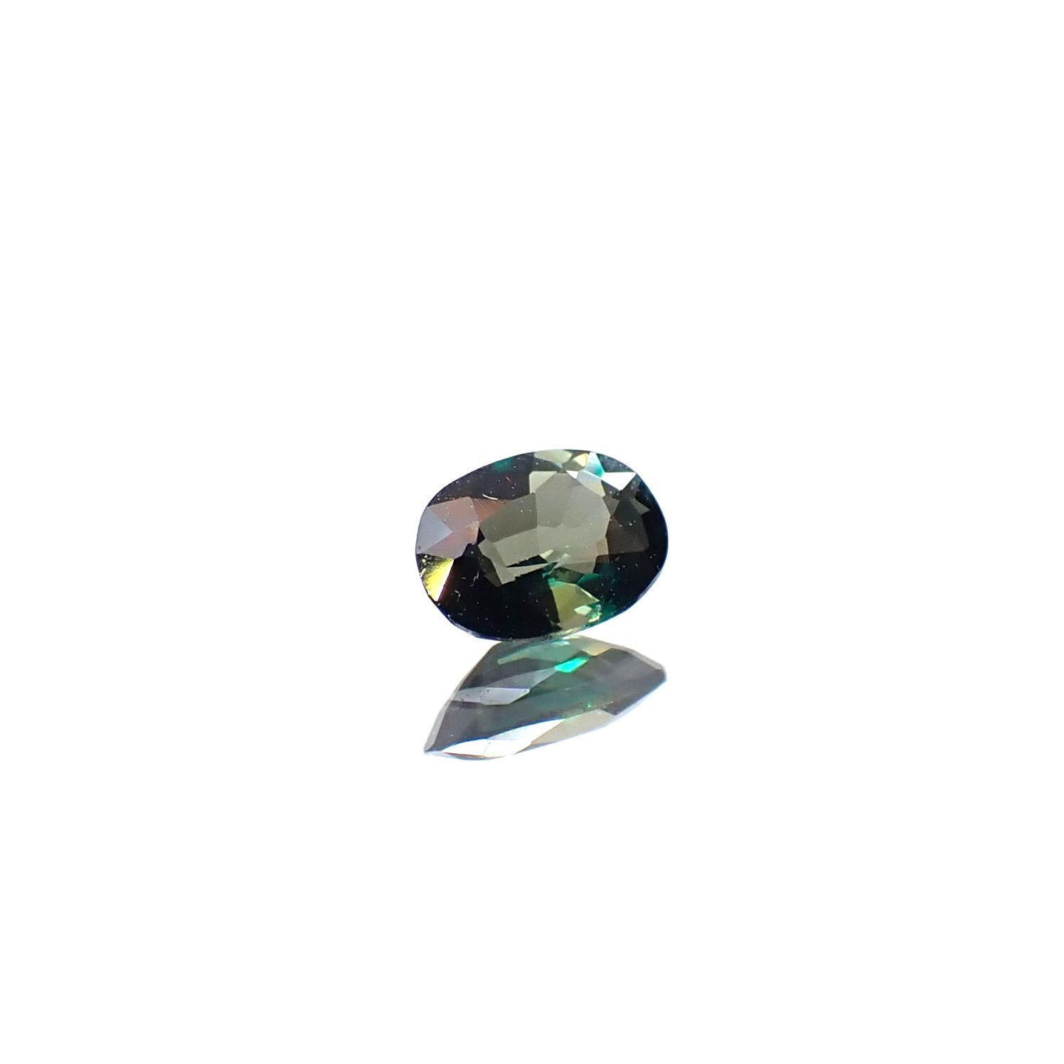 グランディディエライト(宝石名グランディディエライト)マダガスカル産 0.14ct 識別済[241229533]4.1x3mm前後