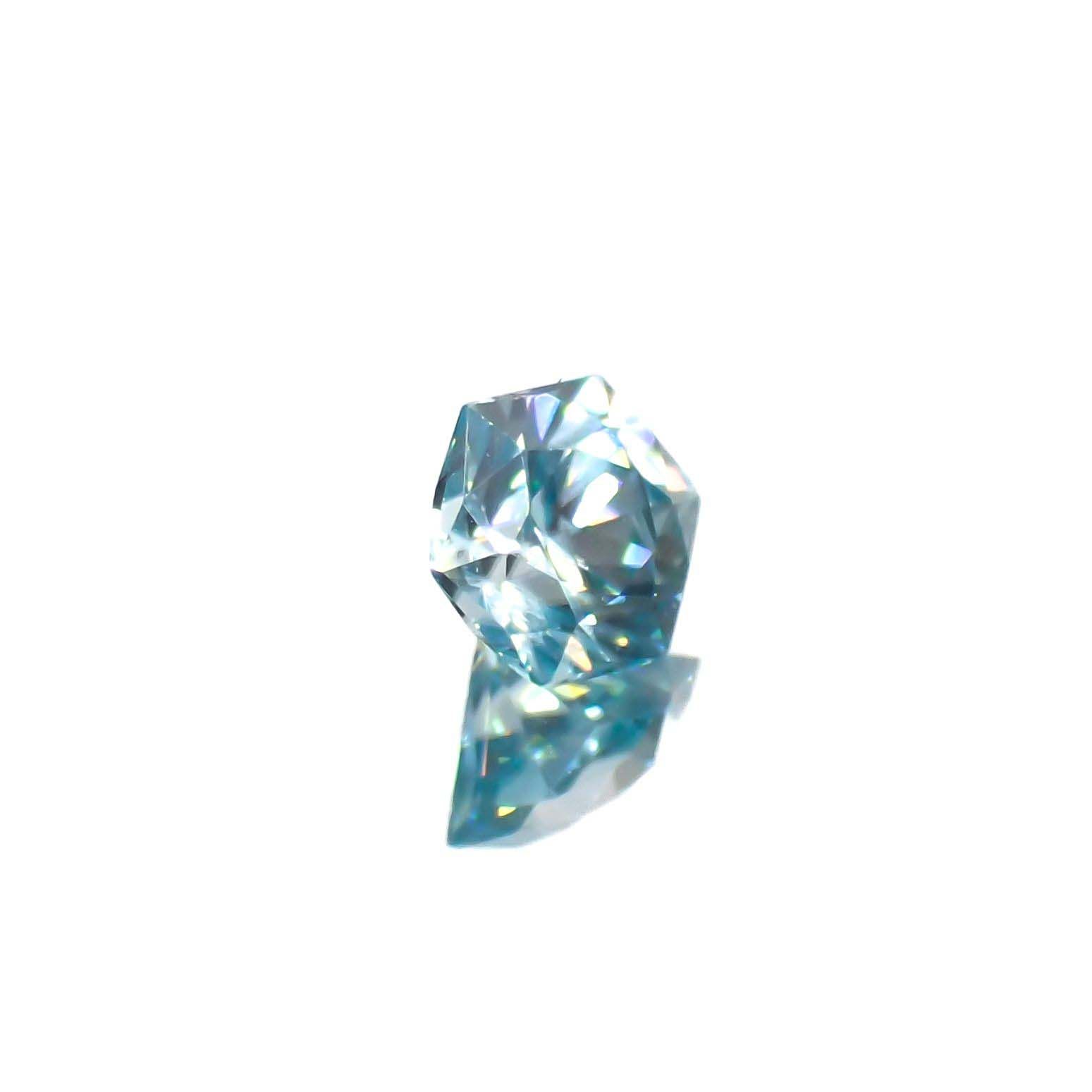 ◇ヘキサゴンカット◇アイスブルージルコン(宝石名ジルコン)カンボジア産 0.80ct 識別済[220716826]4.8x4.8mm前後