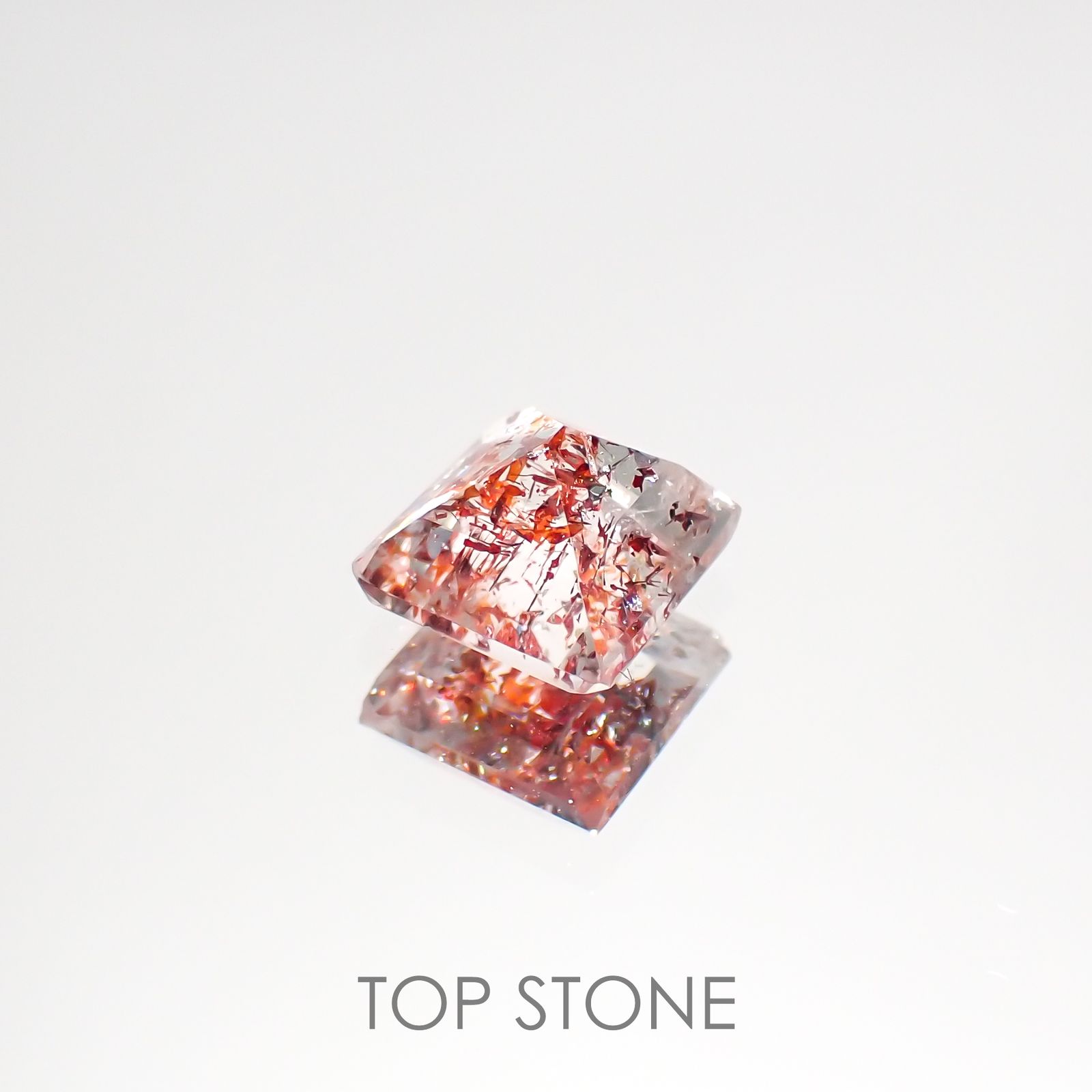 ファイヤークォーツ ナイジェリア産 1.18ct[220114765]6.3x6.2mm前後