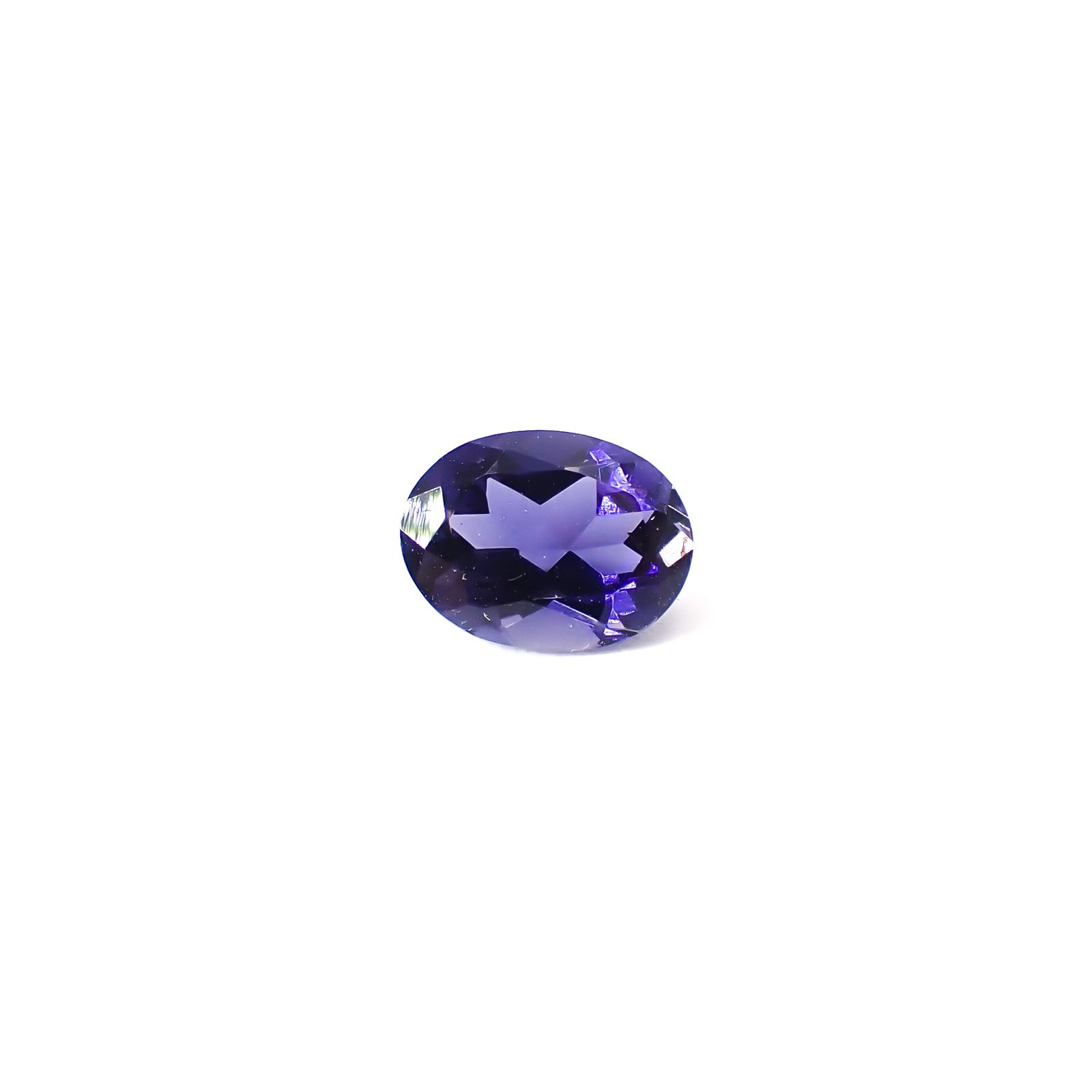 アイオライト タンザニア産 1.13ct / 8.1x6.2mm前後 [260231748]