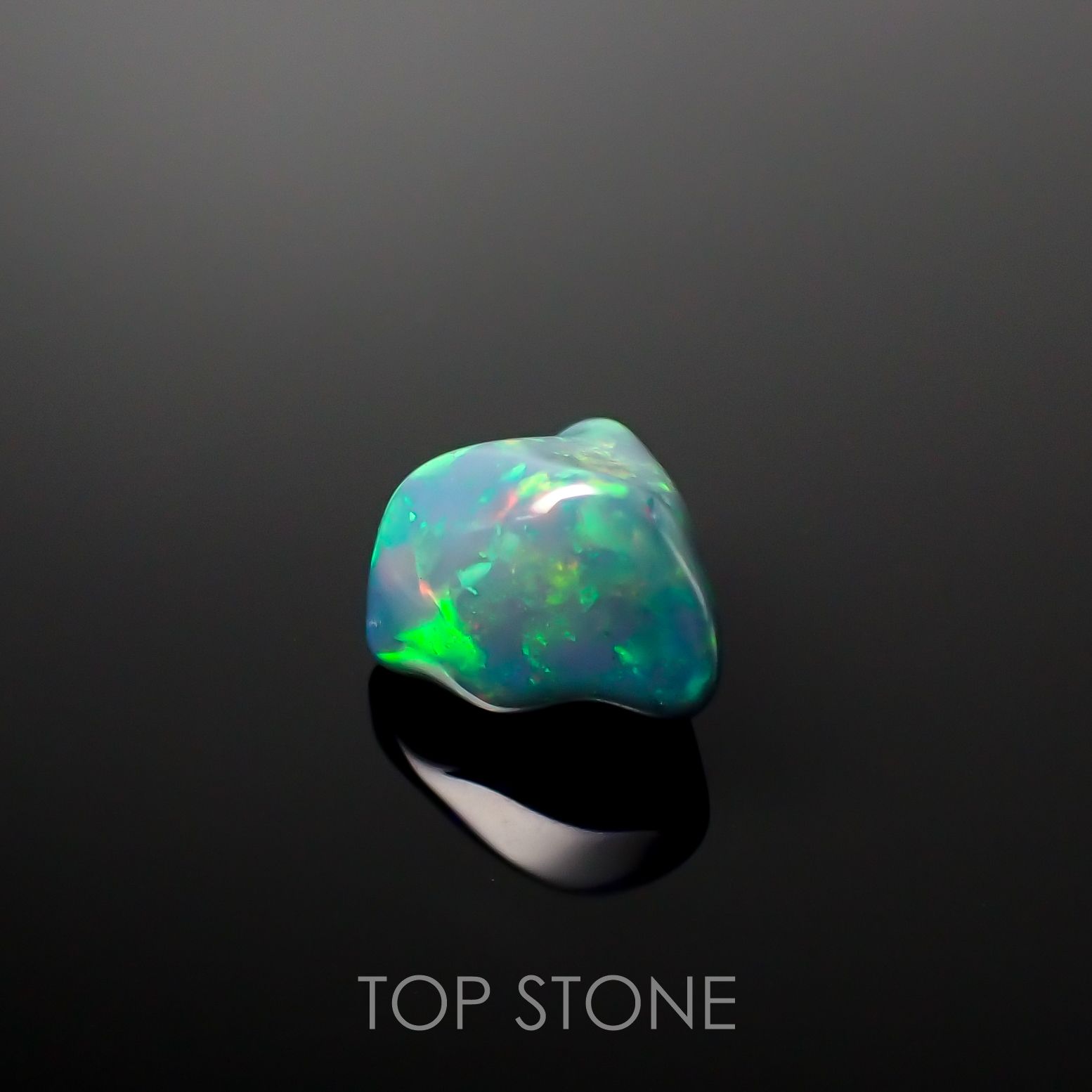 ◇バロック型◇ブラックオパール エチオピア産 ルース 2.39ct[210913242]8.3×9.3mm前後