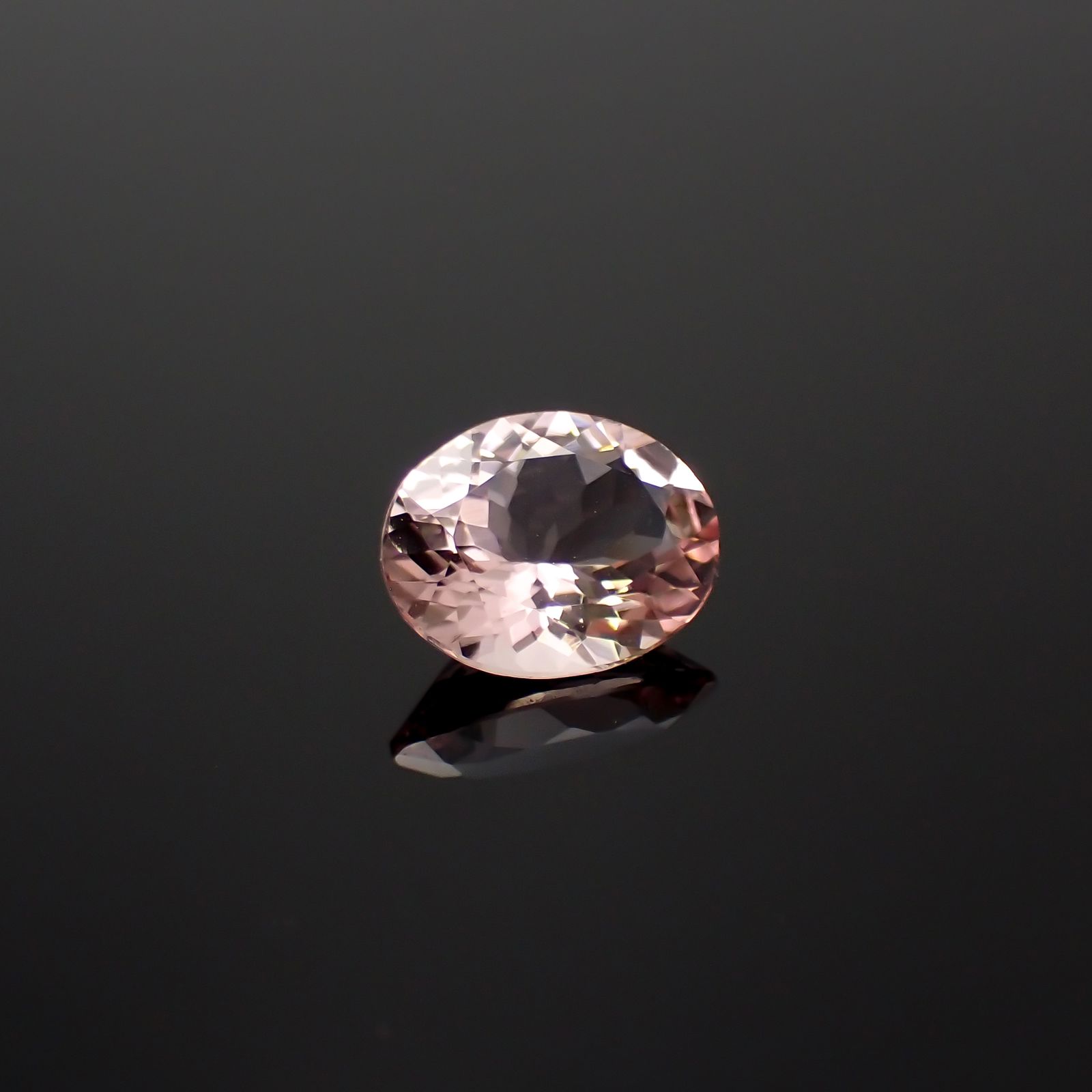 モルガナイト ブラジル/モザンビーク産 2.09ct[231224875]10.1x8.1mm前後