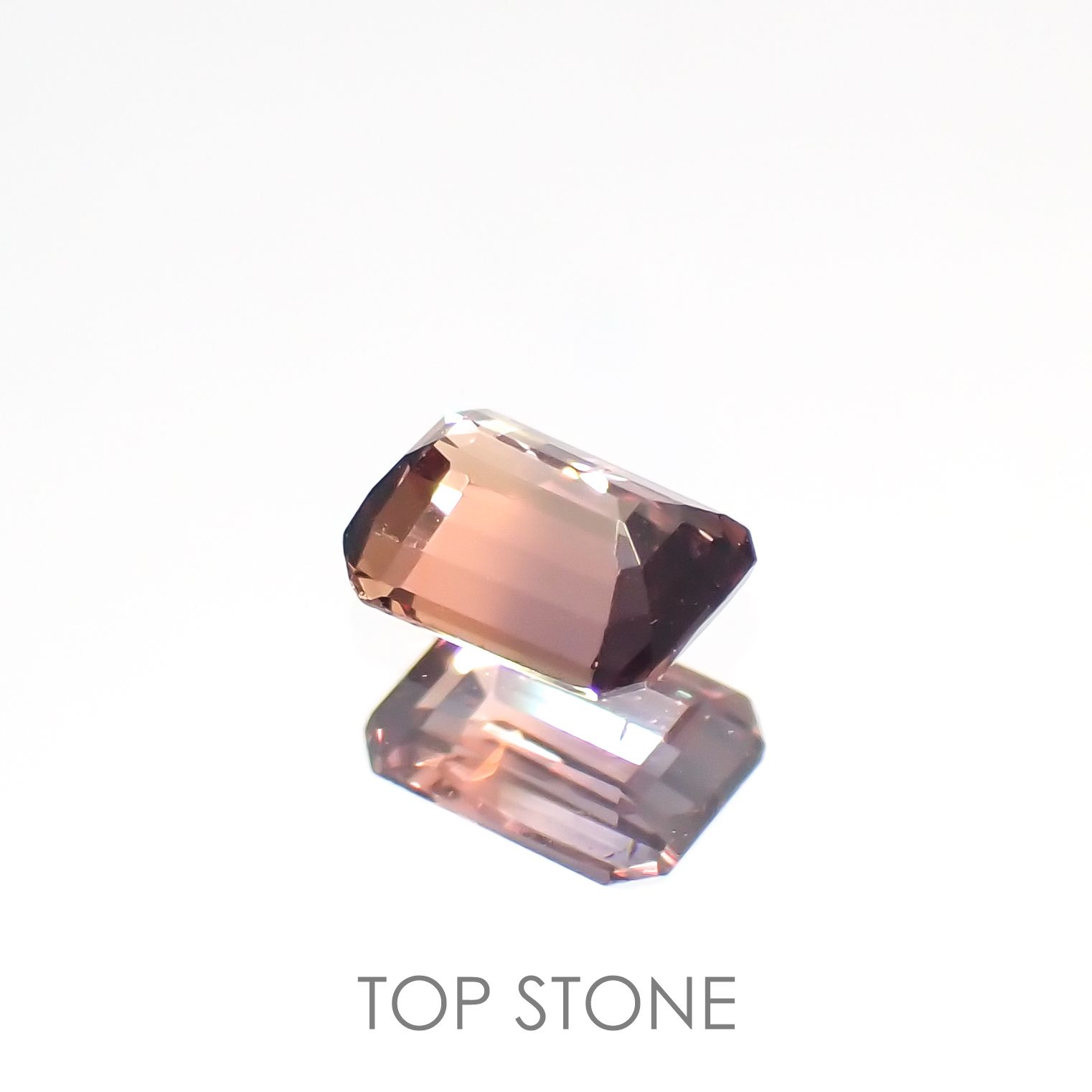 バイカラーサファイア(宝石名バイカラー・サファイア) マダガスカル/タンザニア産 0.24ct 識別済[210912491]4×2.9mm前後