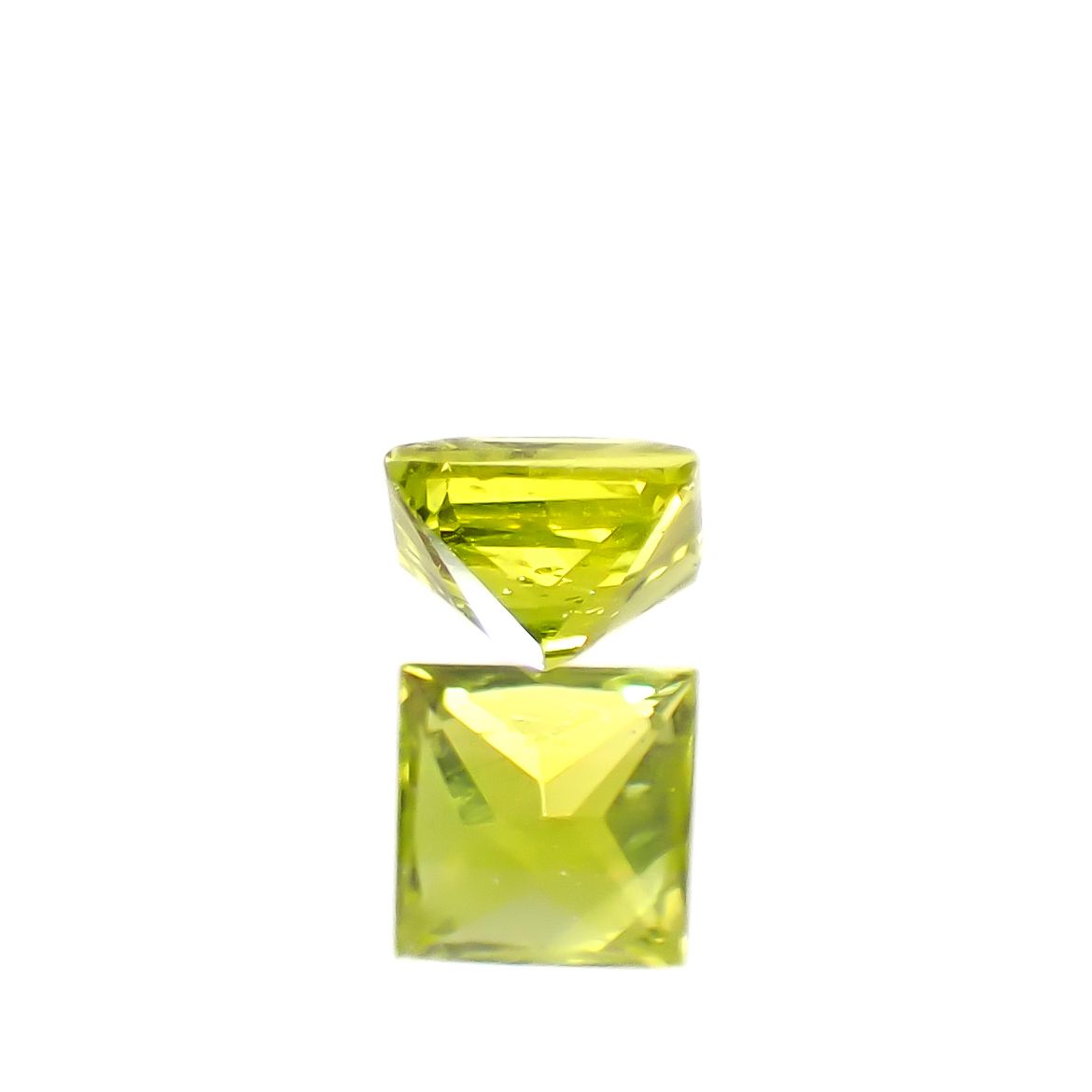 ◇プリンセスカット◇クリソベリル スリランカ/マダガスカル産 0.45ct [250330005]4x4mm前後