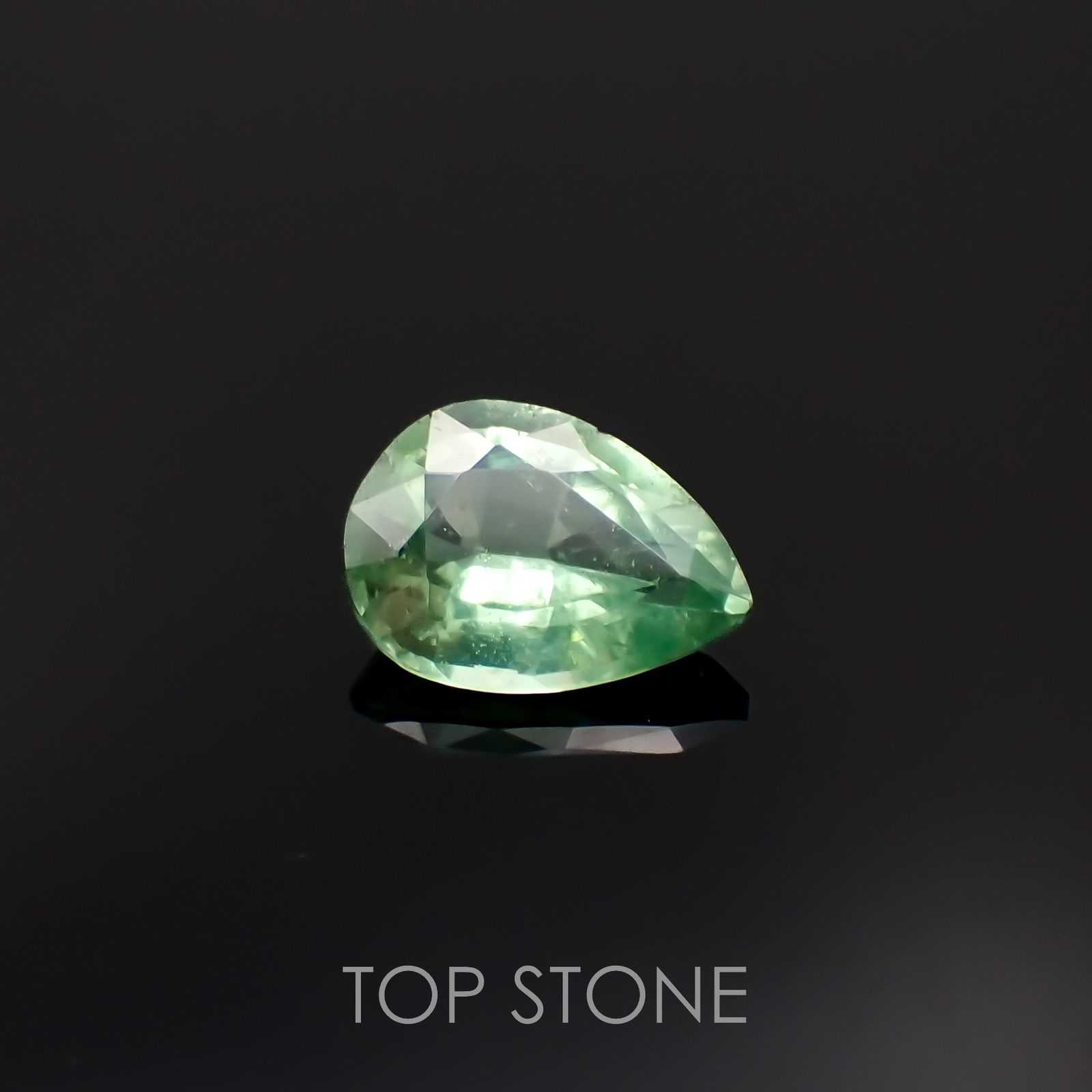 グリーンカイヤナイト タンザニア産 1.12ct[230220564]7.9x5.7mm前後