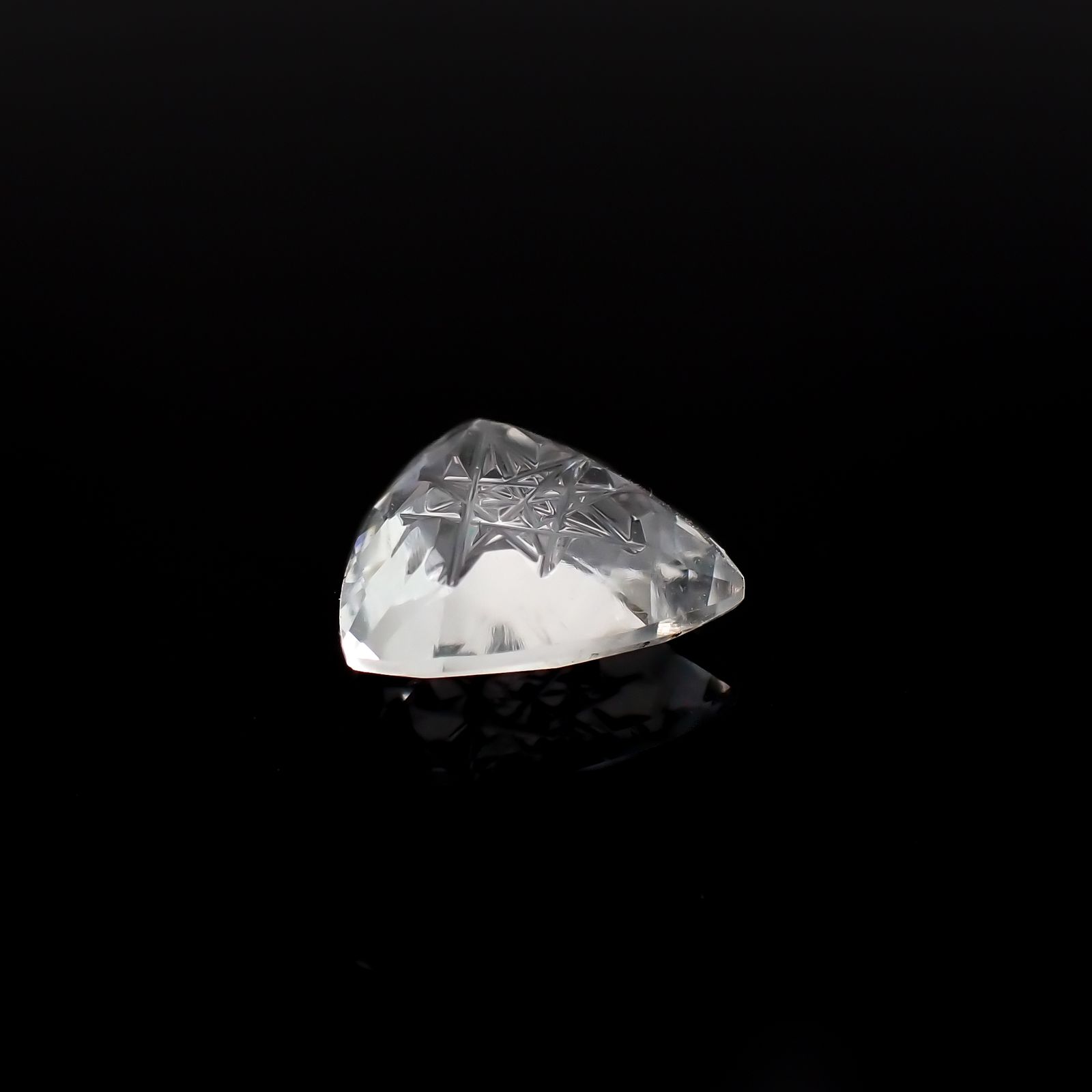 ◇甲州貴石切子Plus Three◇ハイアライトオパール カード付き(宝石名オパール)メキシコ産 1.92ct 識別済[230321259]10x9.8mm前後