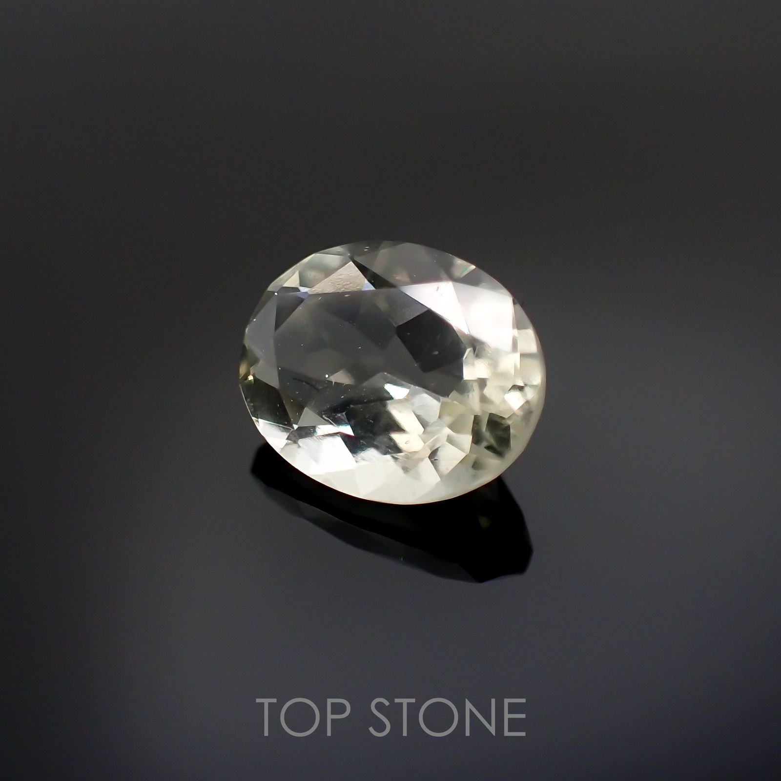 リビアングラス(宝石名インパクトガラス(衝撃溶融ガラス))エジプト・リビア砂漠産 1.99ct 識別済[211213790]10.2x8mm前後