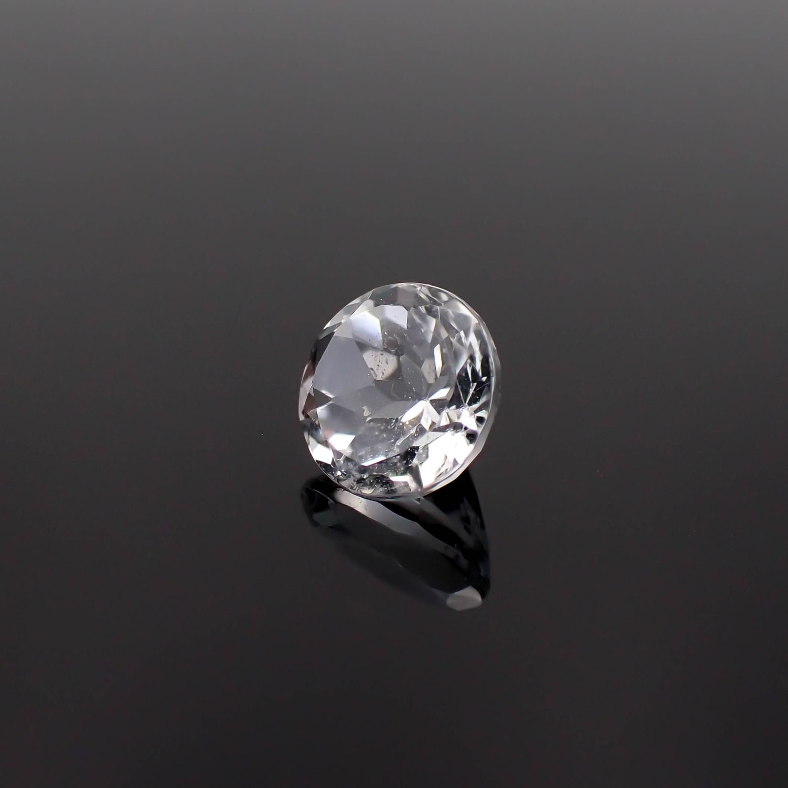 ゴッシェナイト パキスタン・ヒマラヤ産 0.89ct[230421838]6.2x6.1mm前後