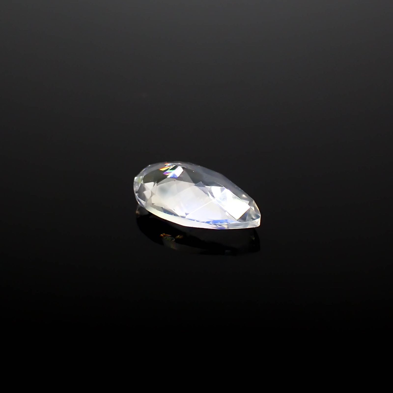 レインボームーンストーン ザンビア産 0.51ct[240326921]7.5x4.6mm前後