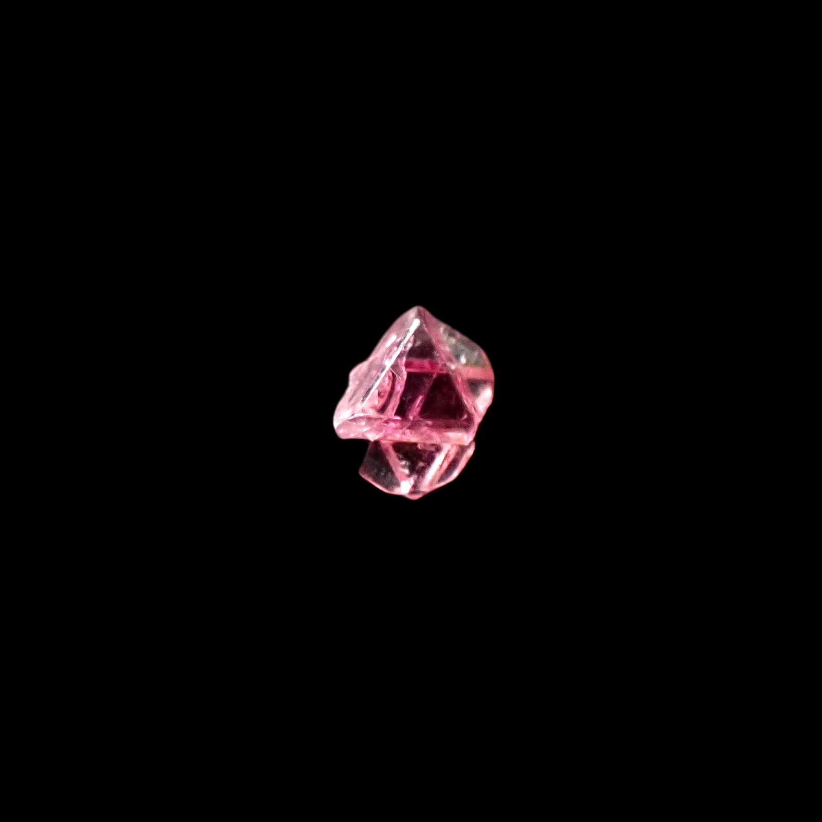 ツインクリスタルスピネル(スピネル式双晶) 原石 ビルマ産 0.050ct[240628426]2.6x2mm前後